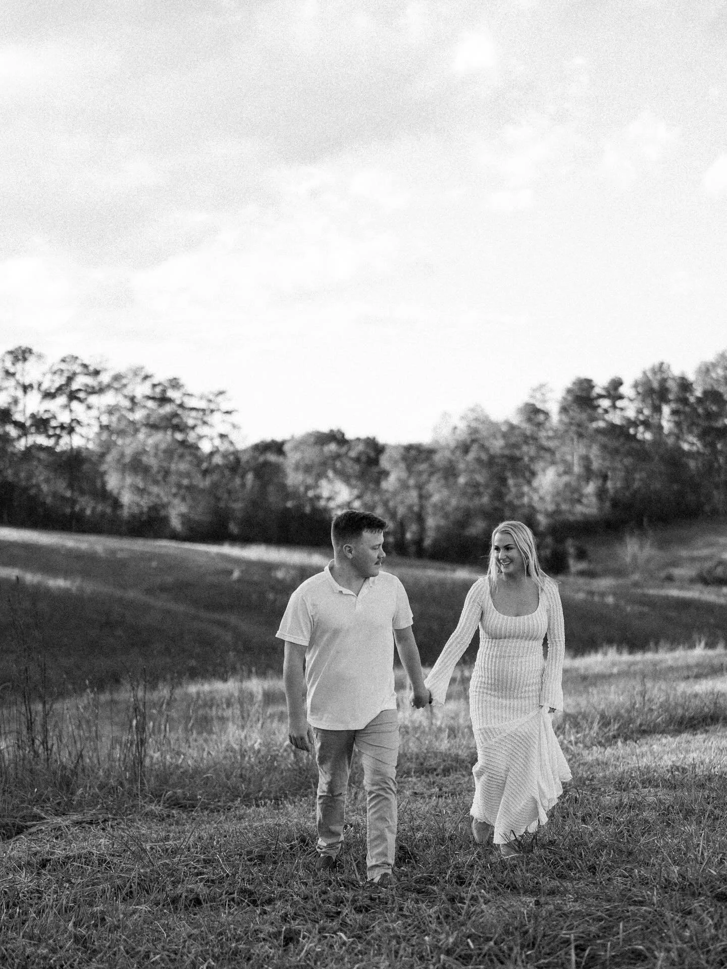 The sweetest season&mdash;just the two of you, before everything changes 🤍
Tucked away in the North Georgia mountains, soaking in these quiet moments before baby arrives.

It&rsquo;s more than maternity&hellip; it&rsquo;s the beginning of your famil