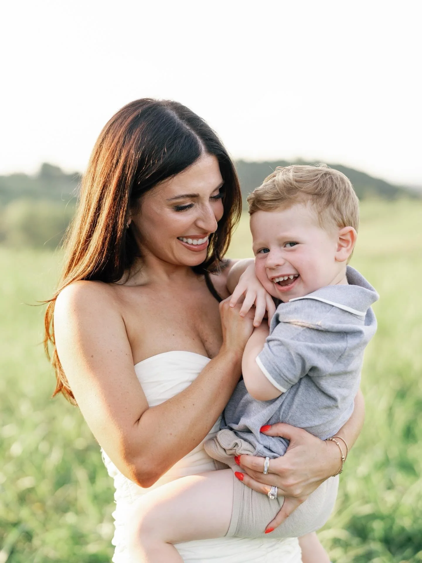 A mom and her little boy 🤍
Childhood goes by faster than we realize. Photos like these become the memories you hold onto forever.

Associate session for @katieyorkassociates &amp; @katieyork