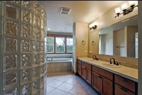 Avondale bath.jpg