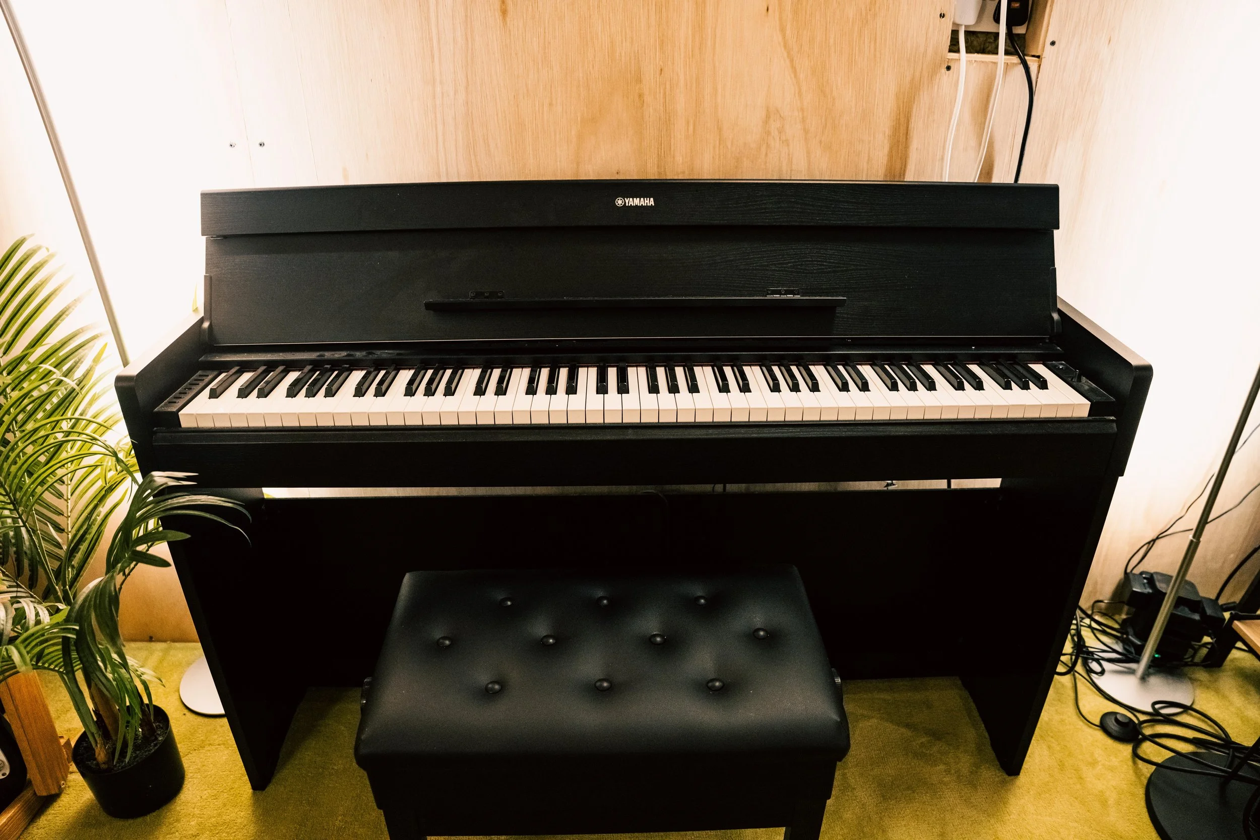 @kitasherconor_earth_studios042.jpg
