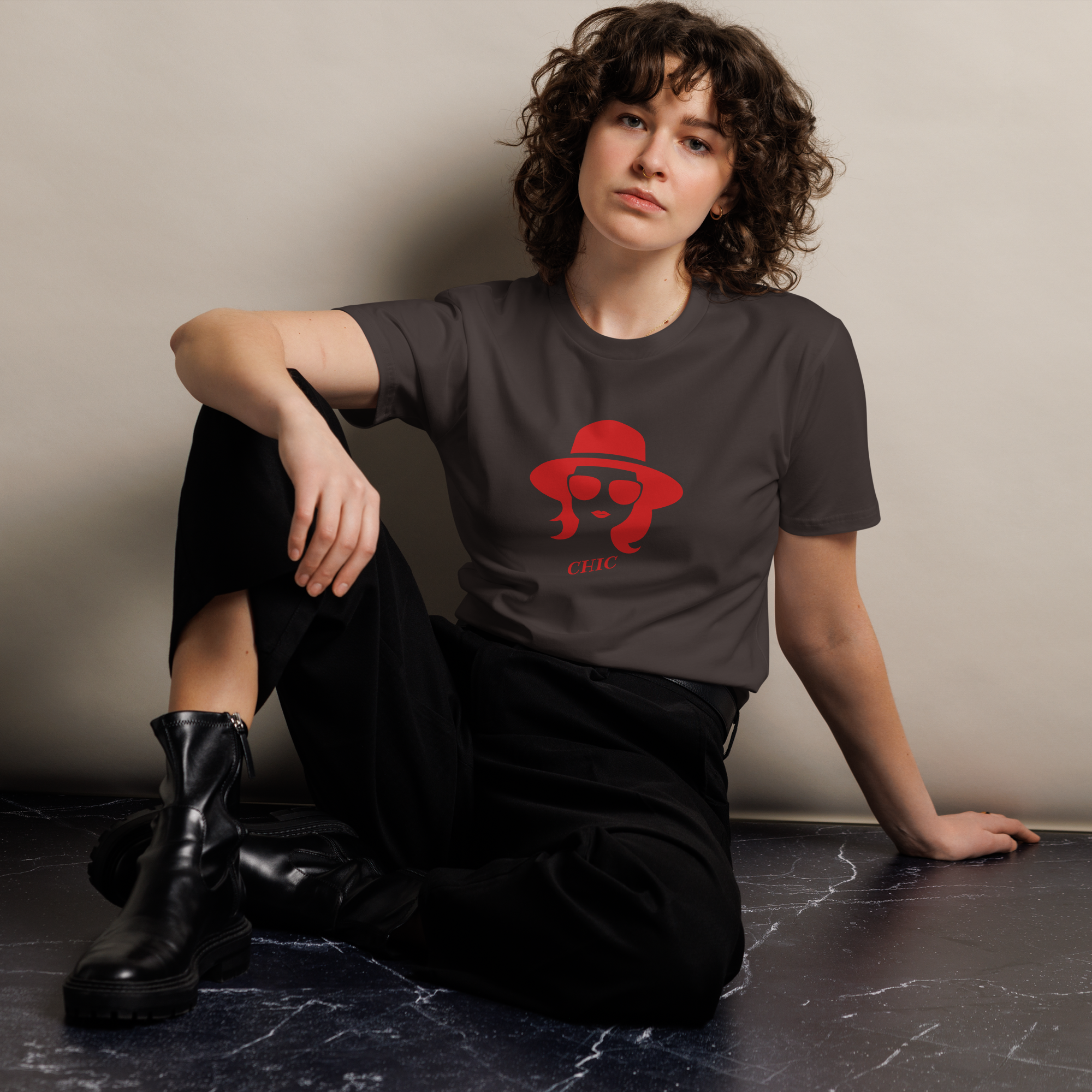 '' CHIC'' Essential Tee Unisex premium t-shirt