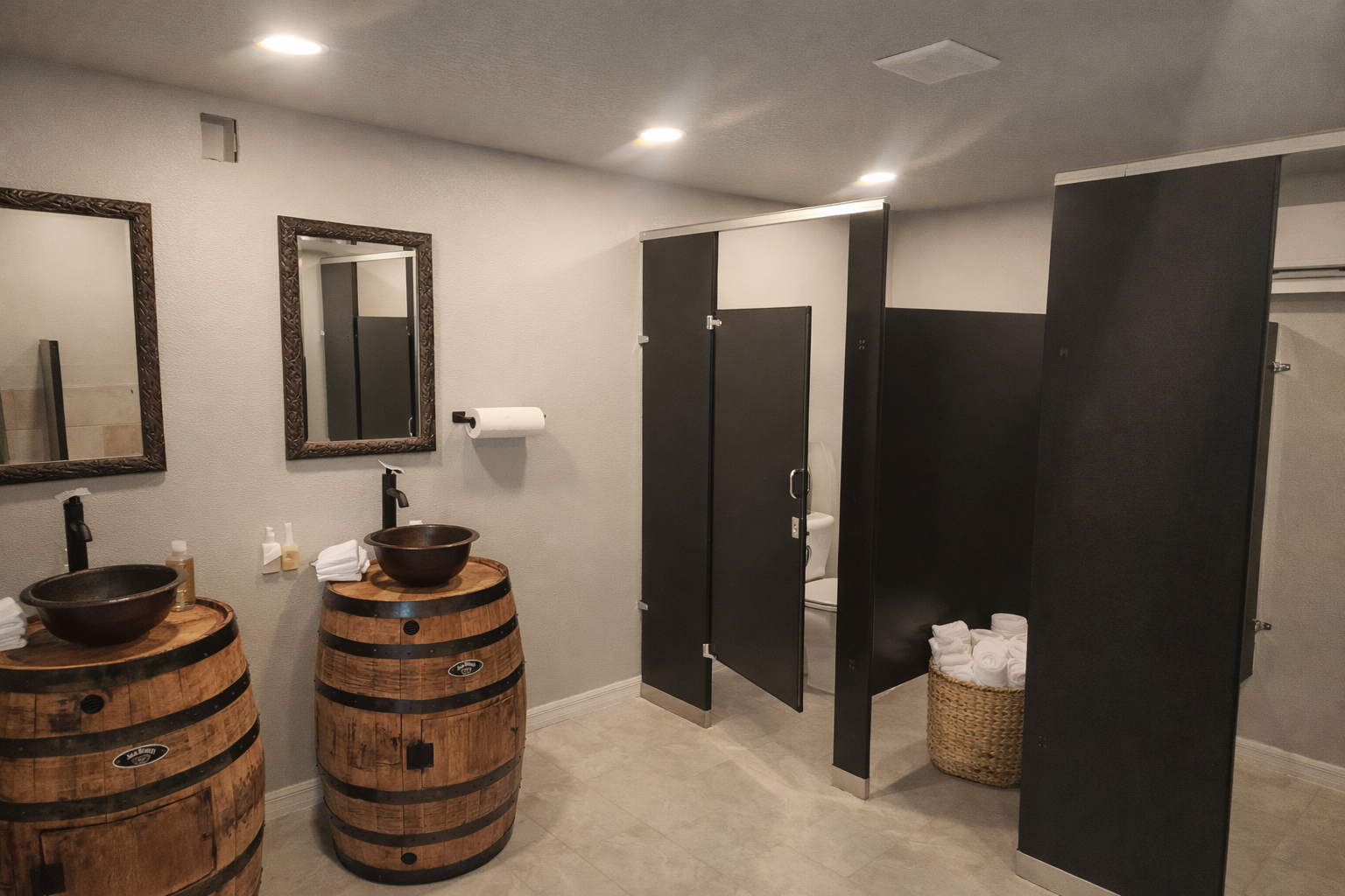 Men's Bathroom.png