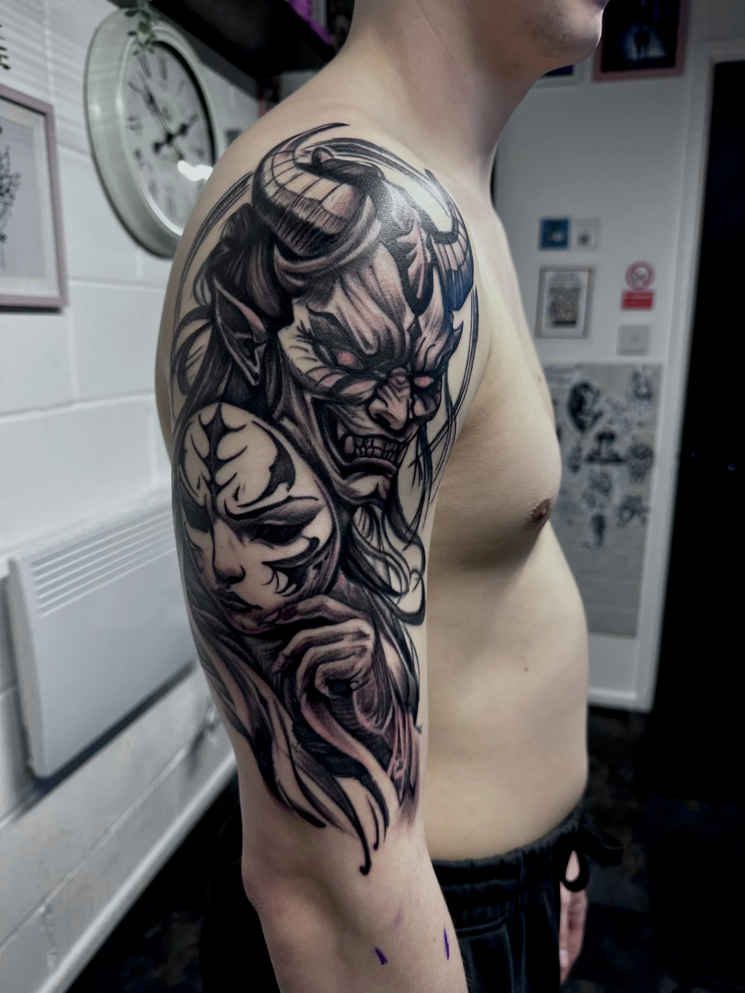 dark japenese arm tattoo