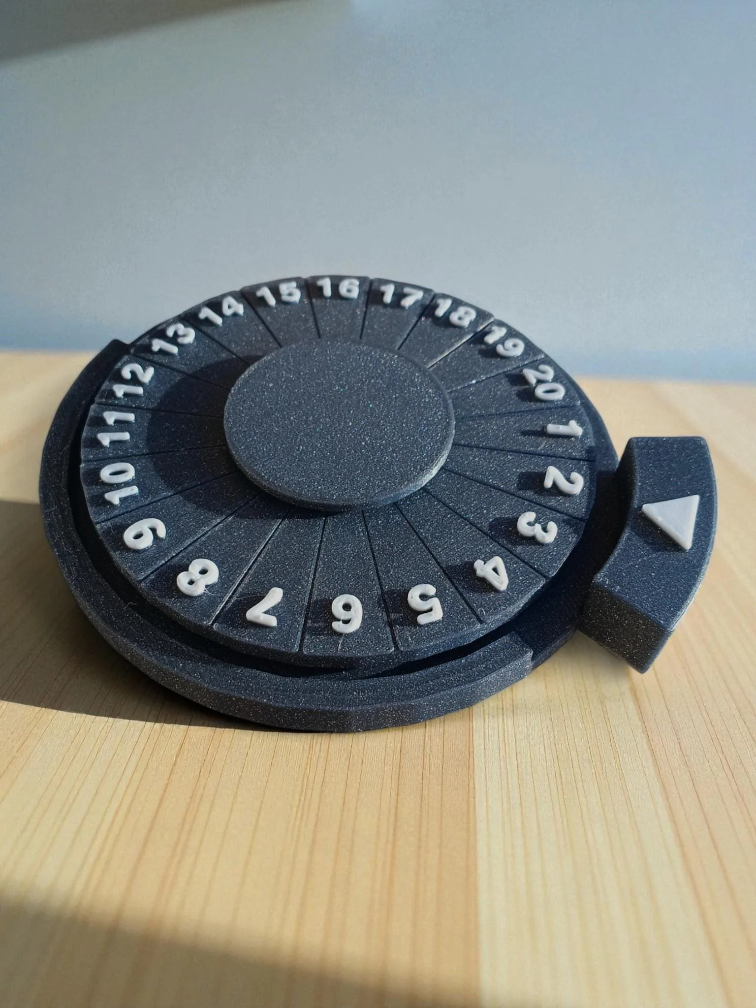 Gamer Gifts 1–20 Spinner Wheel | Dice for MTG, DnD, TTRPGs | Smooth-Spin Dice Alternative