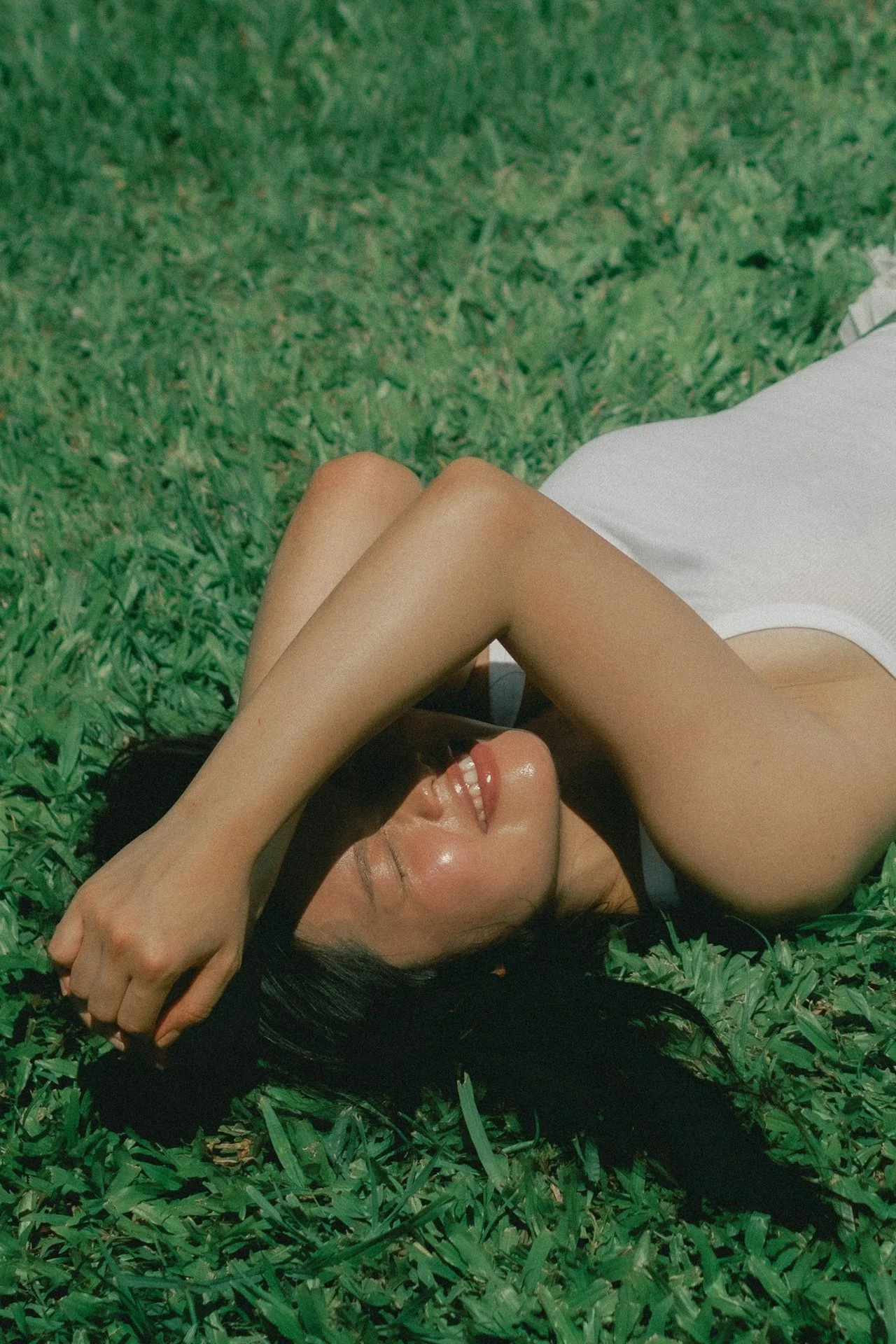 happy women smiling in healthy sunshine