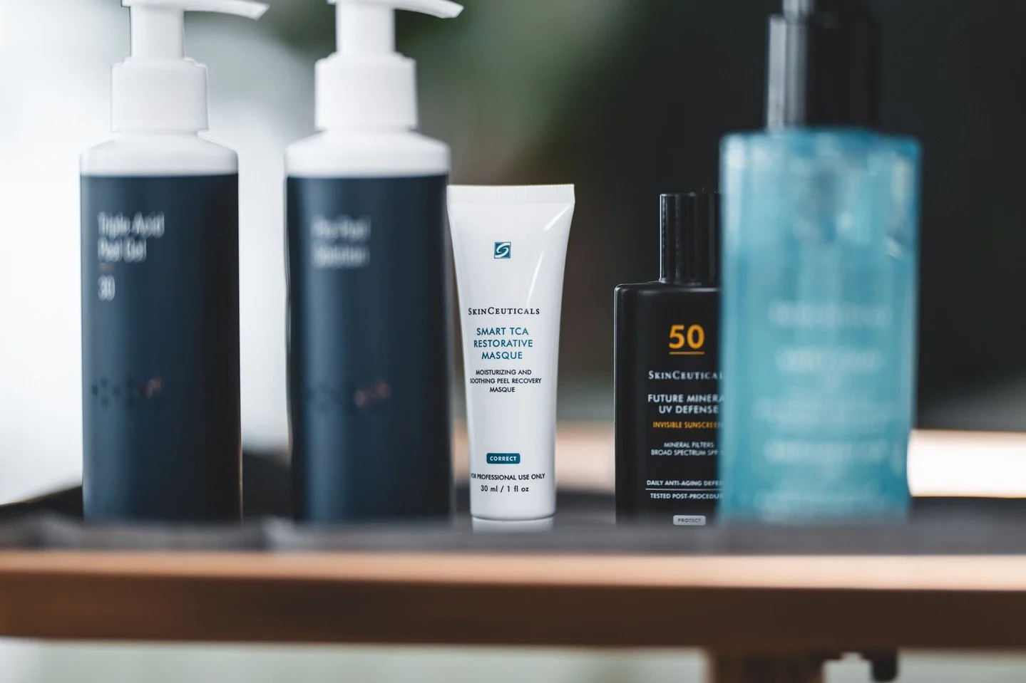 ✨ Quality matters when it comes to your skin ✨⁠
At Glow Haus MD, we are intentional and selective about every product we use and recommend 🤍 We believe our clients deserve medical-grade skincare and treatments backed by science, results, and quality