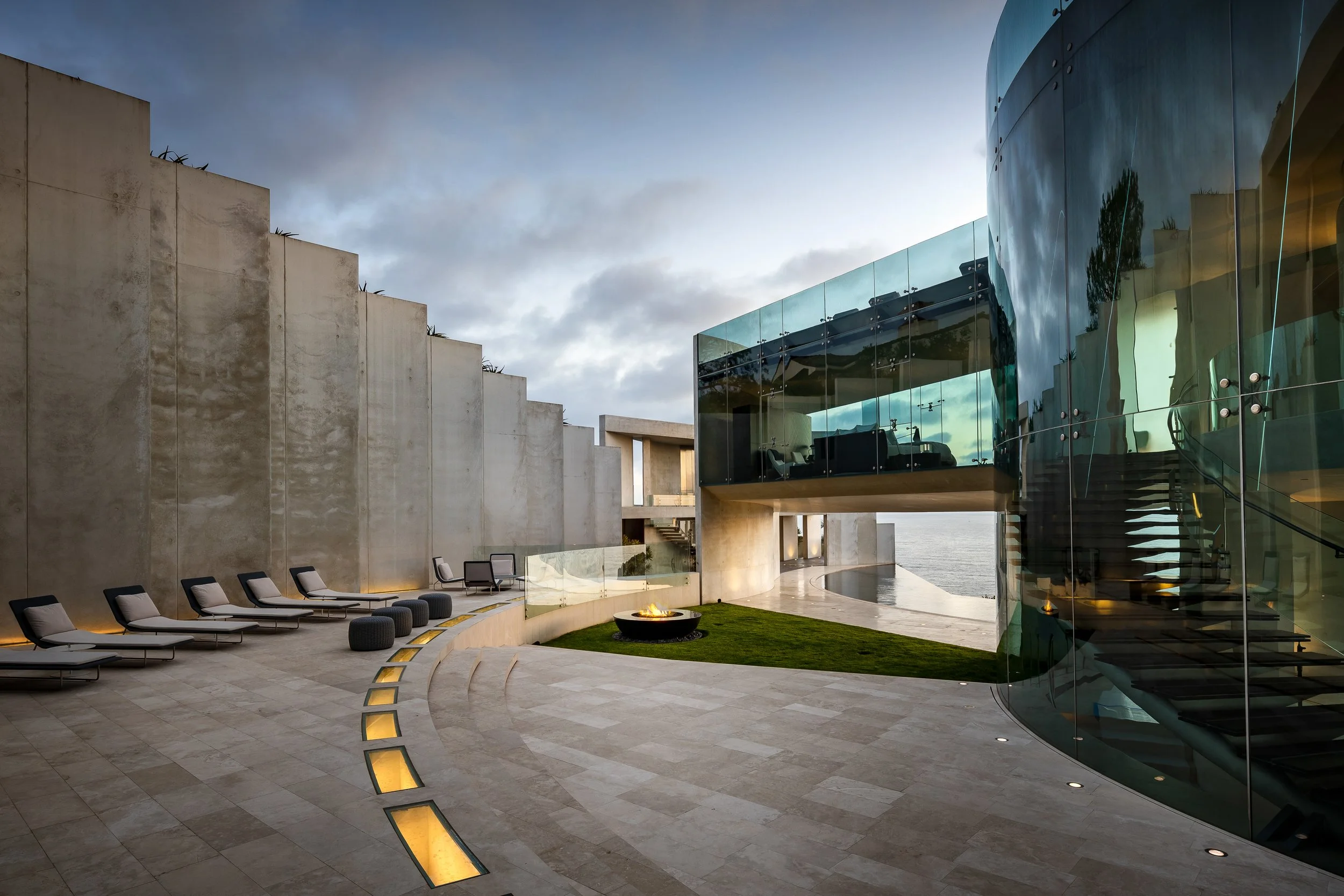 Razor-House-Gary-Kasl-SandKasl-Imaging-3.jpg