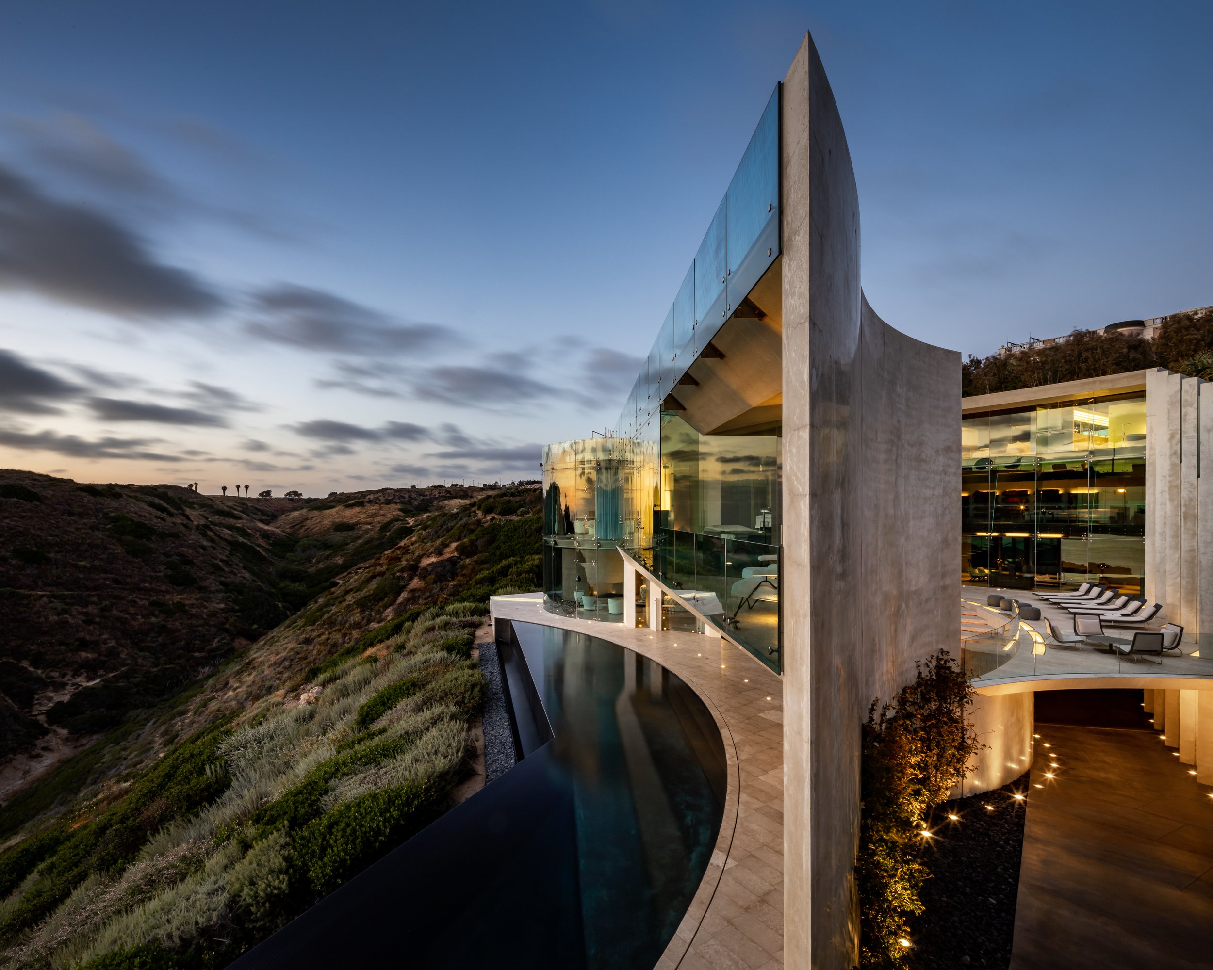Razor-House-Gary-Kasl-SandKasl-Imaging-1.jpg