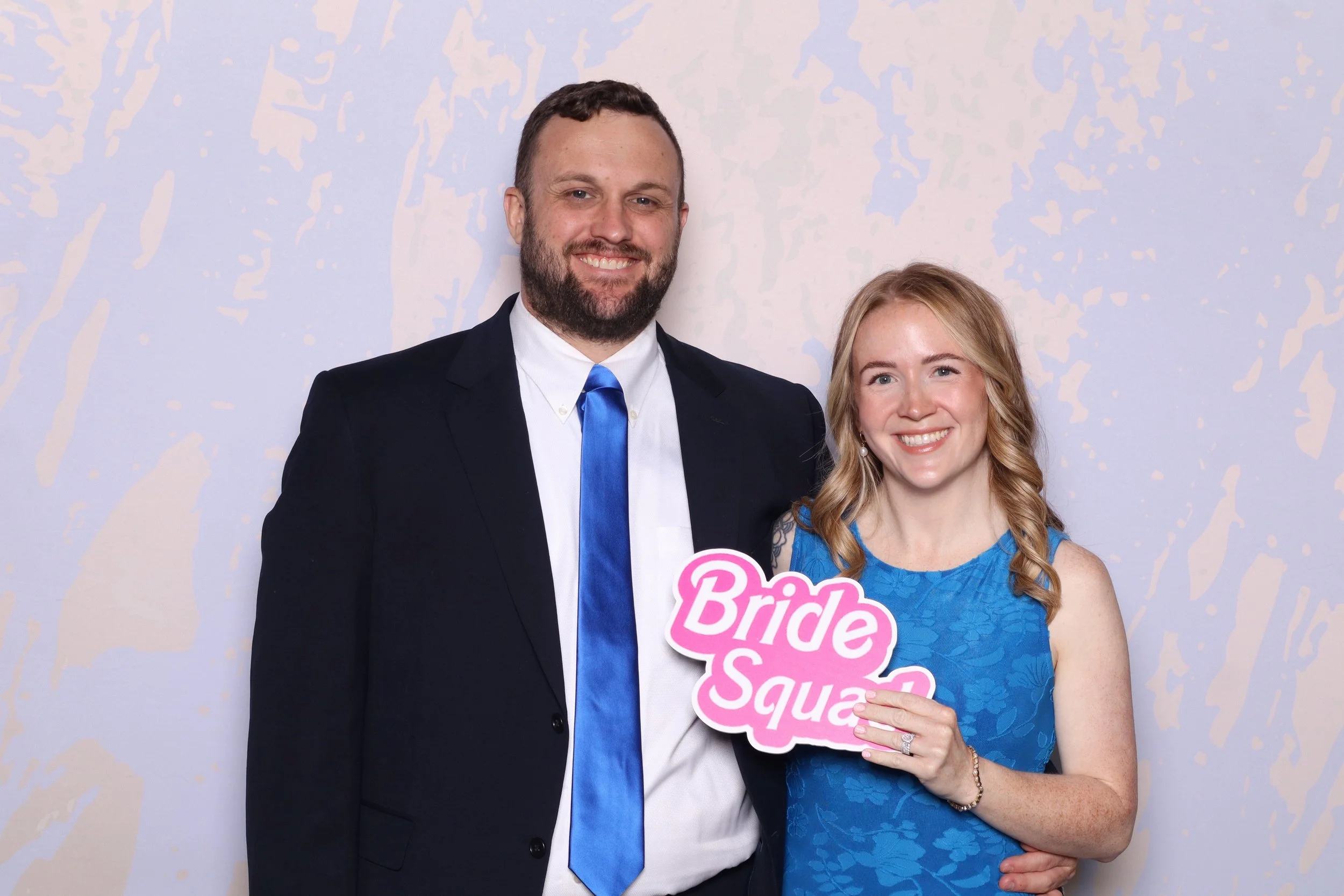 des-moines-wedding-photo-booth-guests