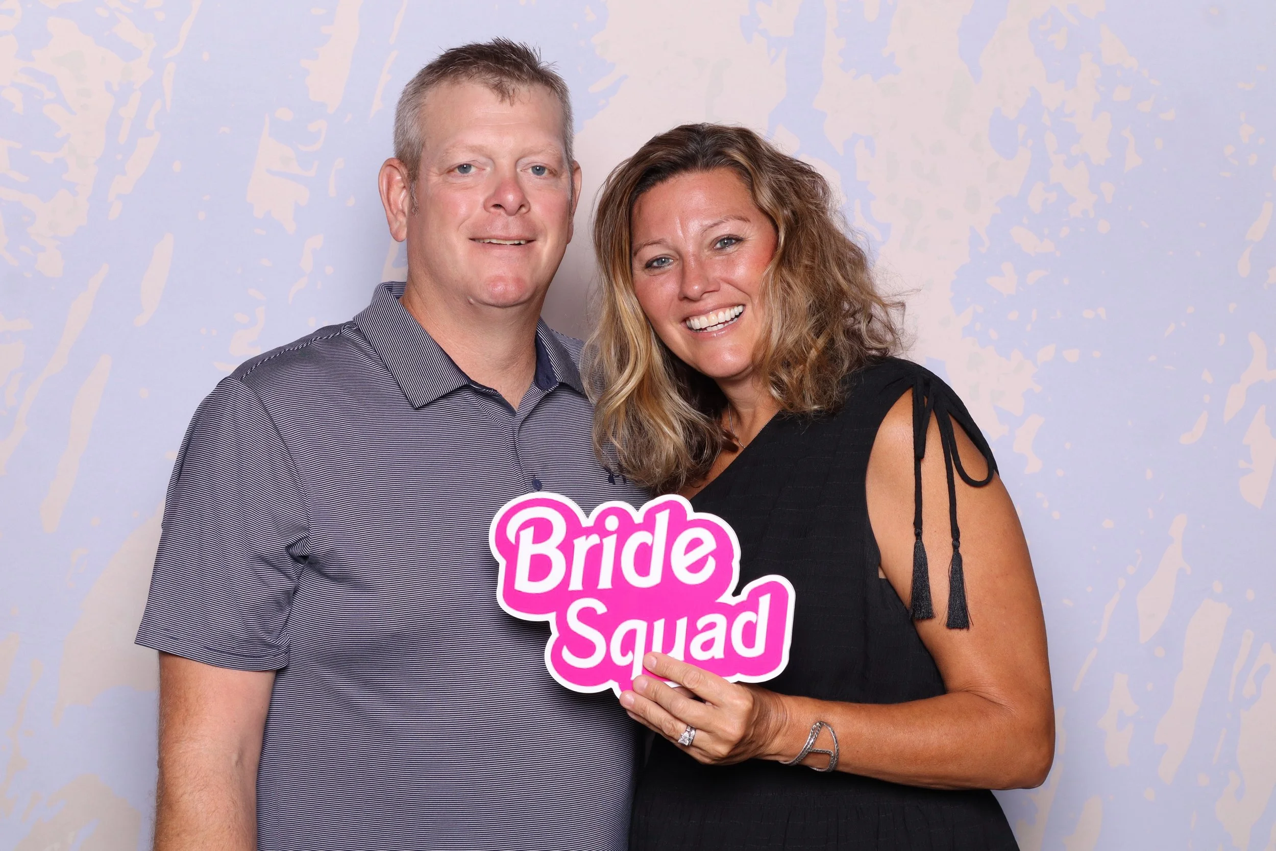 des-moines-wedding-photo-booth-guests