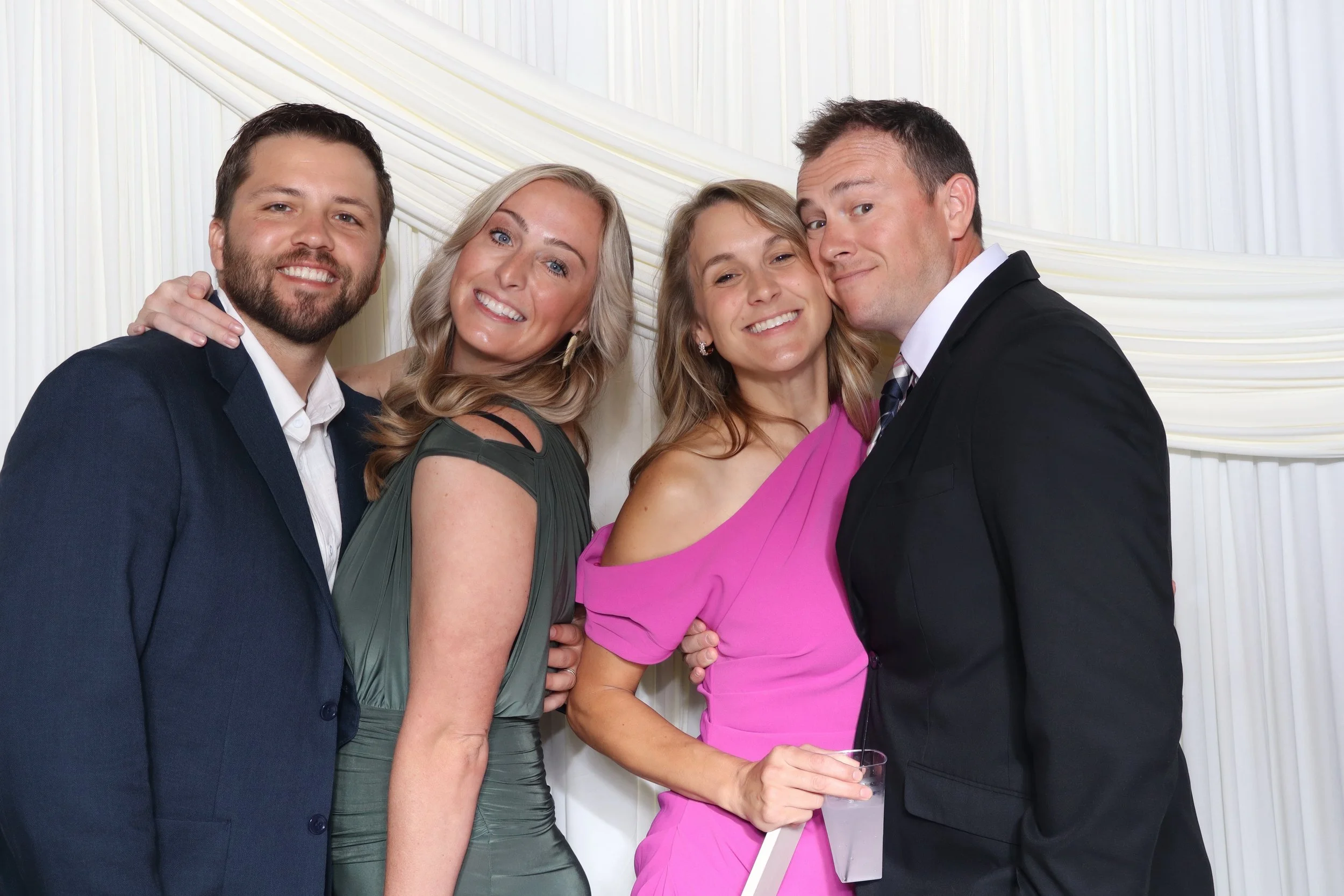 des-moines-wedding-photo-strip-printing