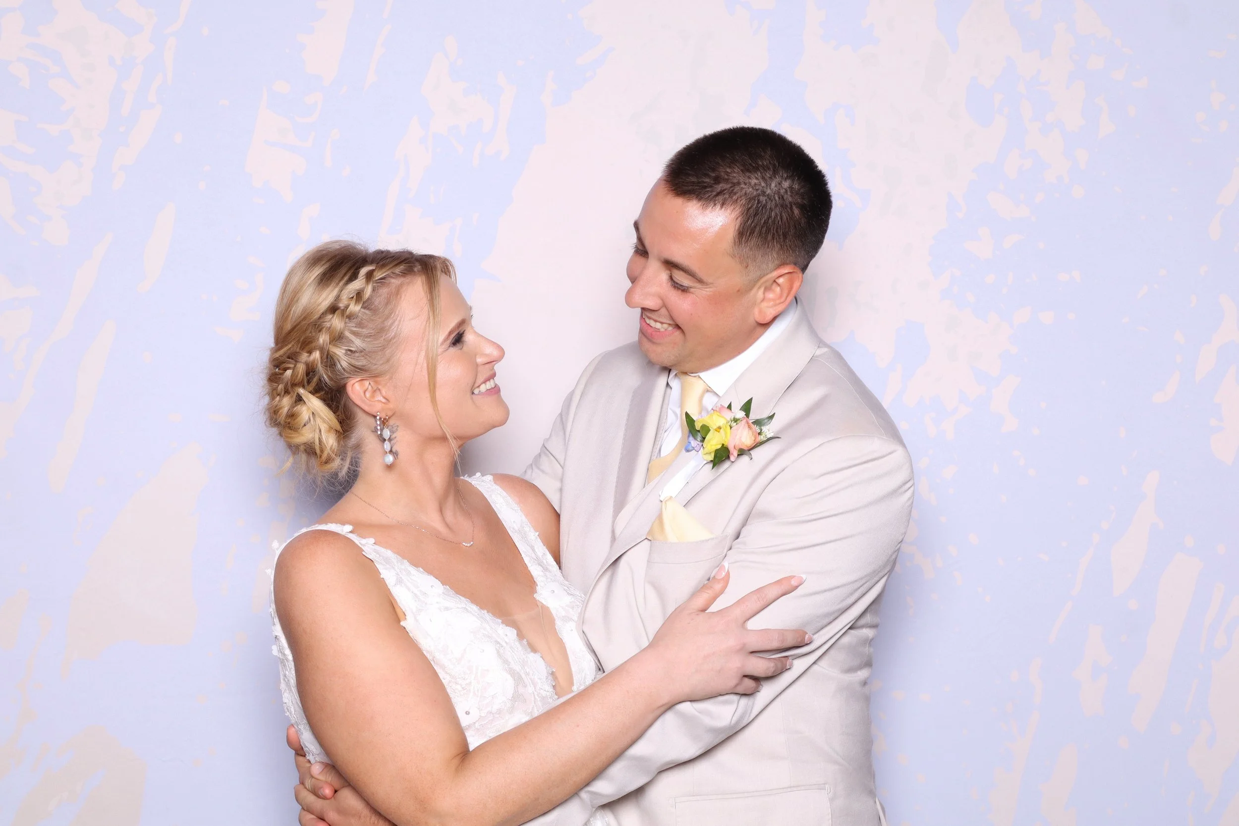 des-moines-wedding-photo-strip-printing