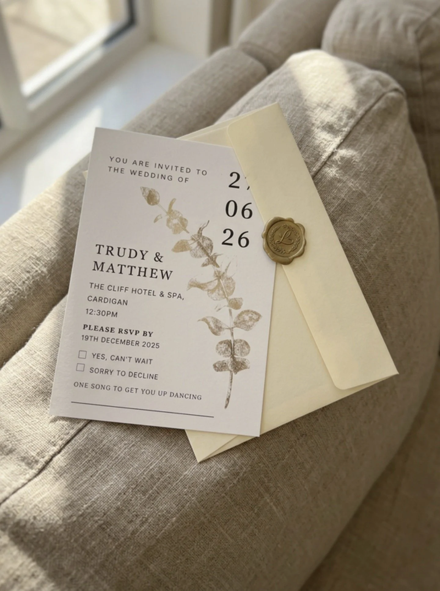 Custom Invitations/Leaflets A5 - Digital Only