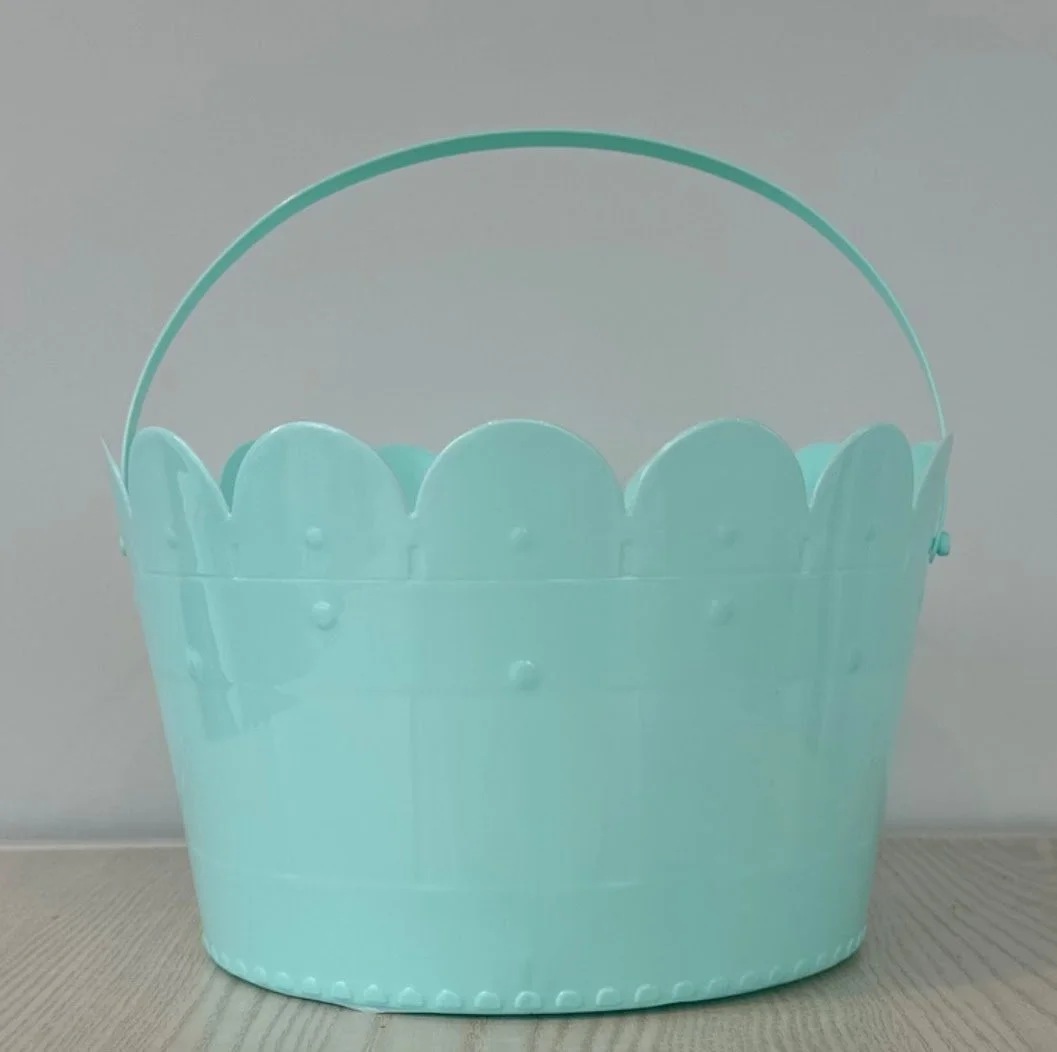 Light green basket.jpg