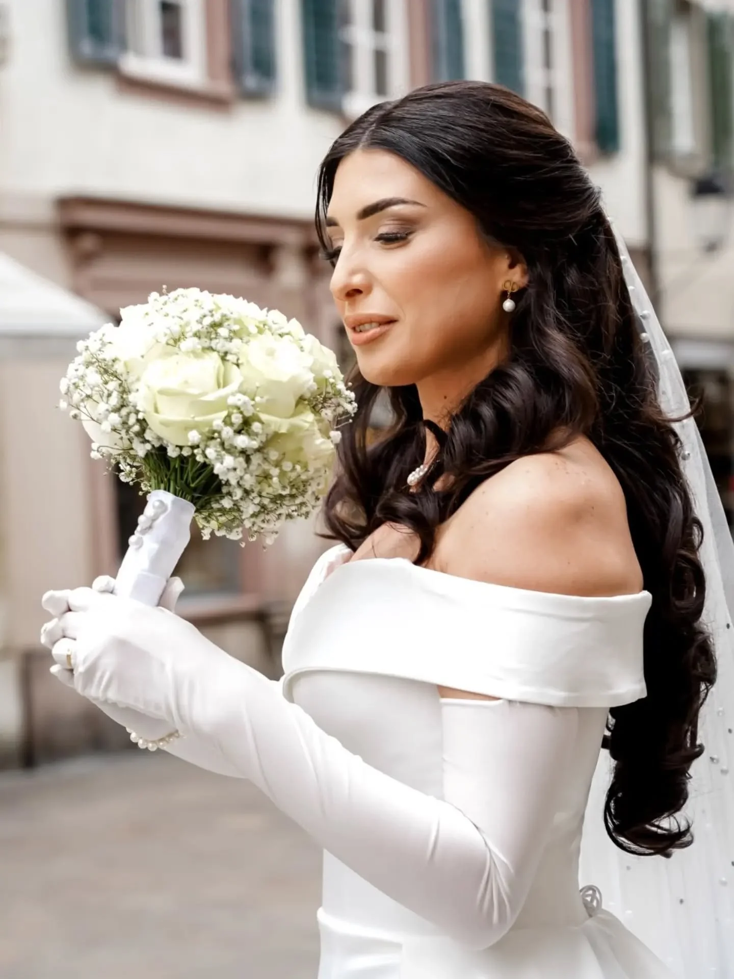 A f e r d i t a &amp;  A r i a n 🤍

09. Juni 2026

Fotografie: @kadadesign 

Blumen: @bluemeatelierkuemin 
.
.
#wedding2026 #romantik #klassisch #elegant #white