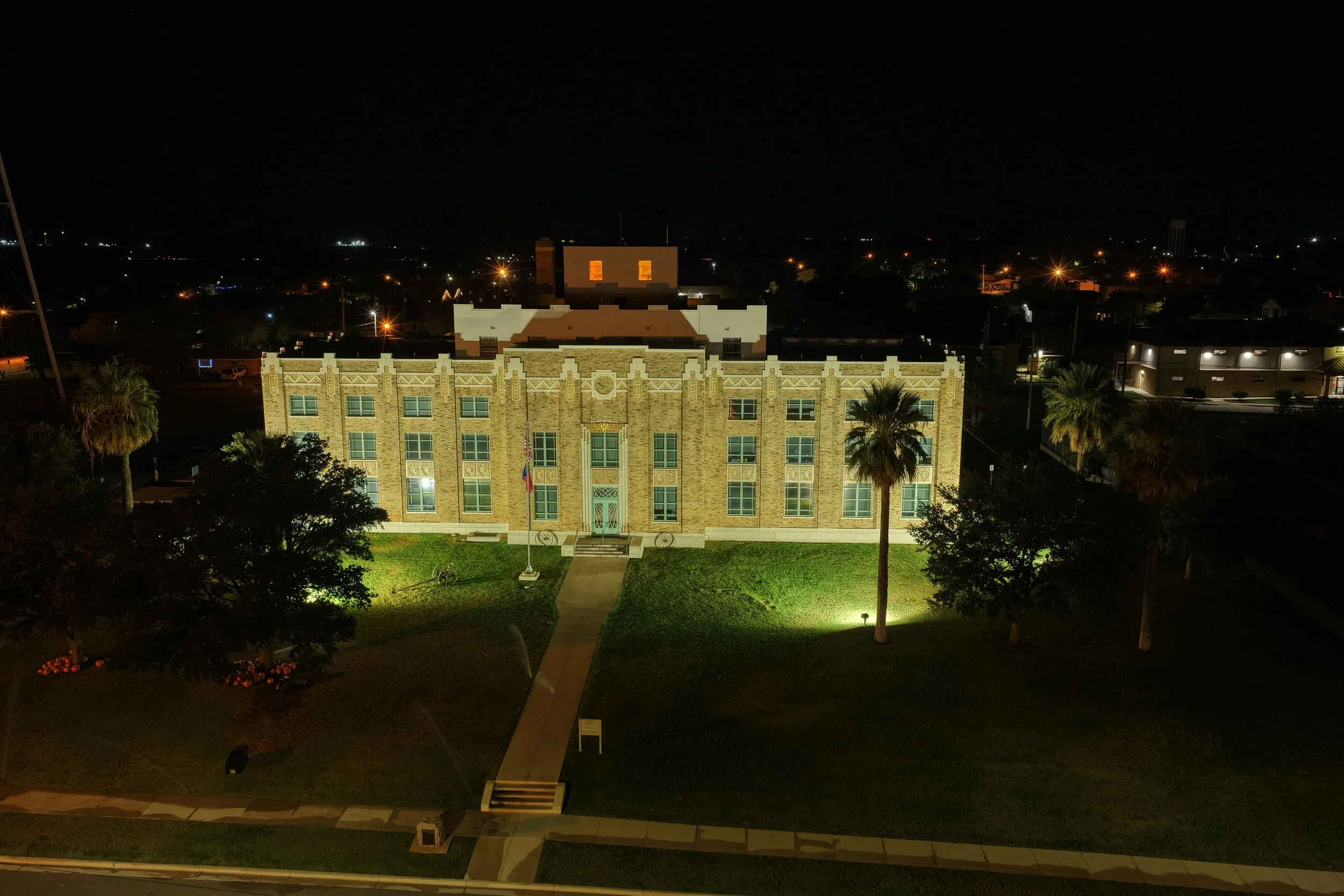 dji_fly_20251126_191408_0428_1764206904551_photo.JPG
