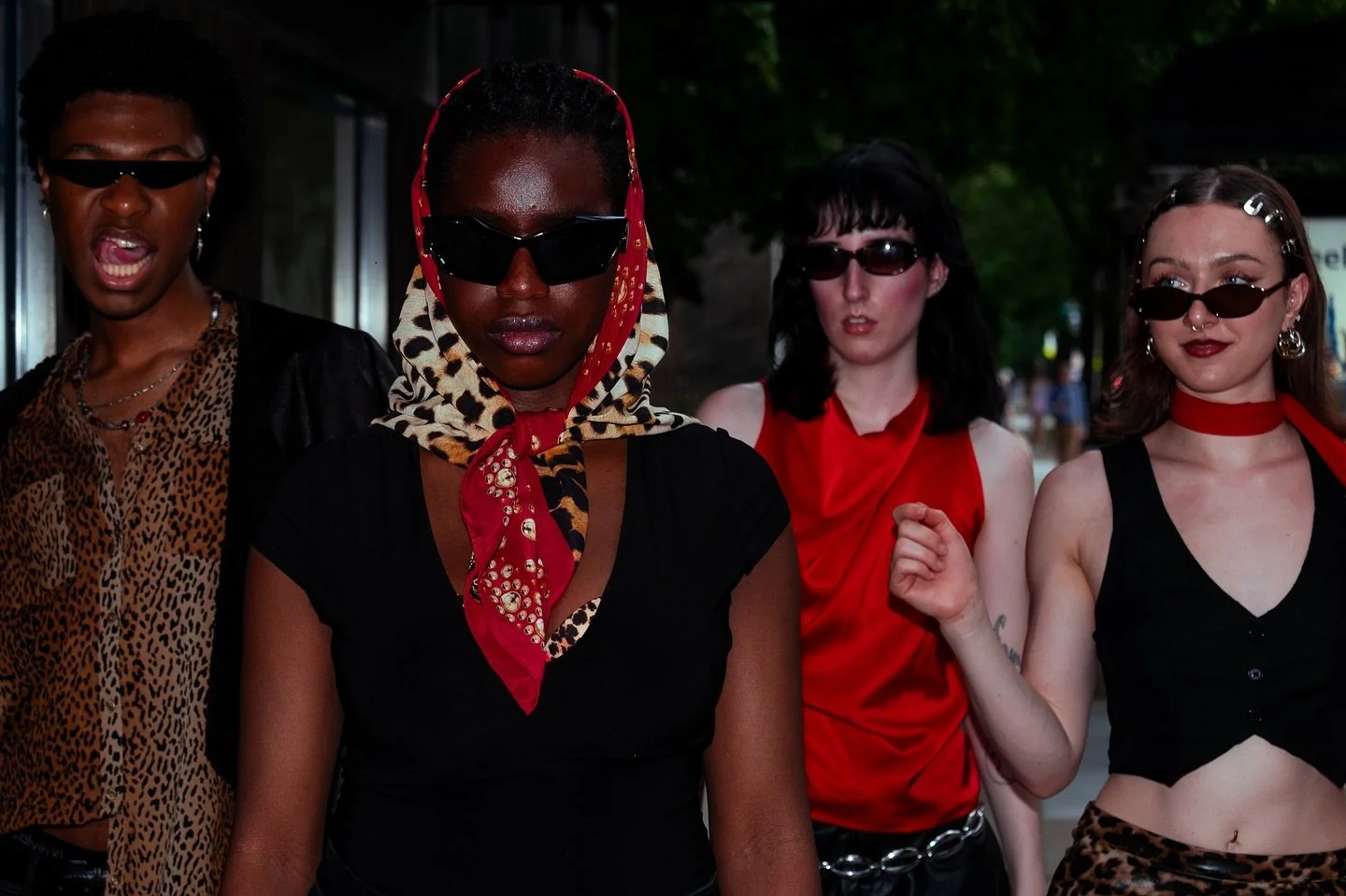 LEADER OF THE PACK PART 2 🖤

Models
@_i.am.nuella_ 
@jaylen_harmon71011
@lucky.char_m 
@emilybaldwin111 

Crew
Assistant Camera/Director - @days.obscura 
Stylist - @teddi_spaghetti 
MUA - @miamia7m

#fashionphotography #femmefatale #chicagomodels