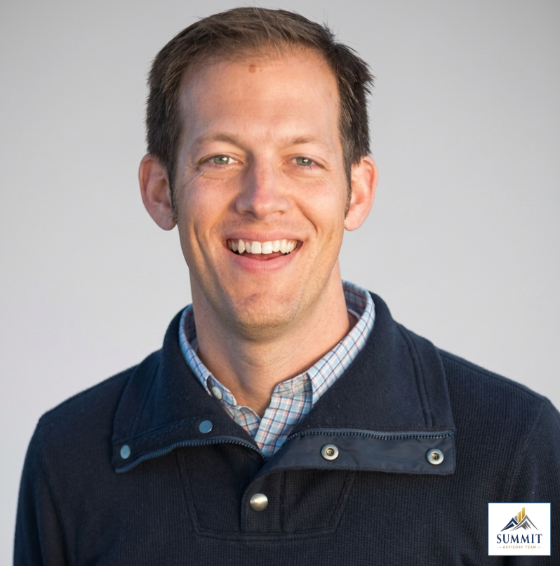 A headshot of Mark Guyer