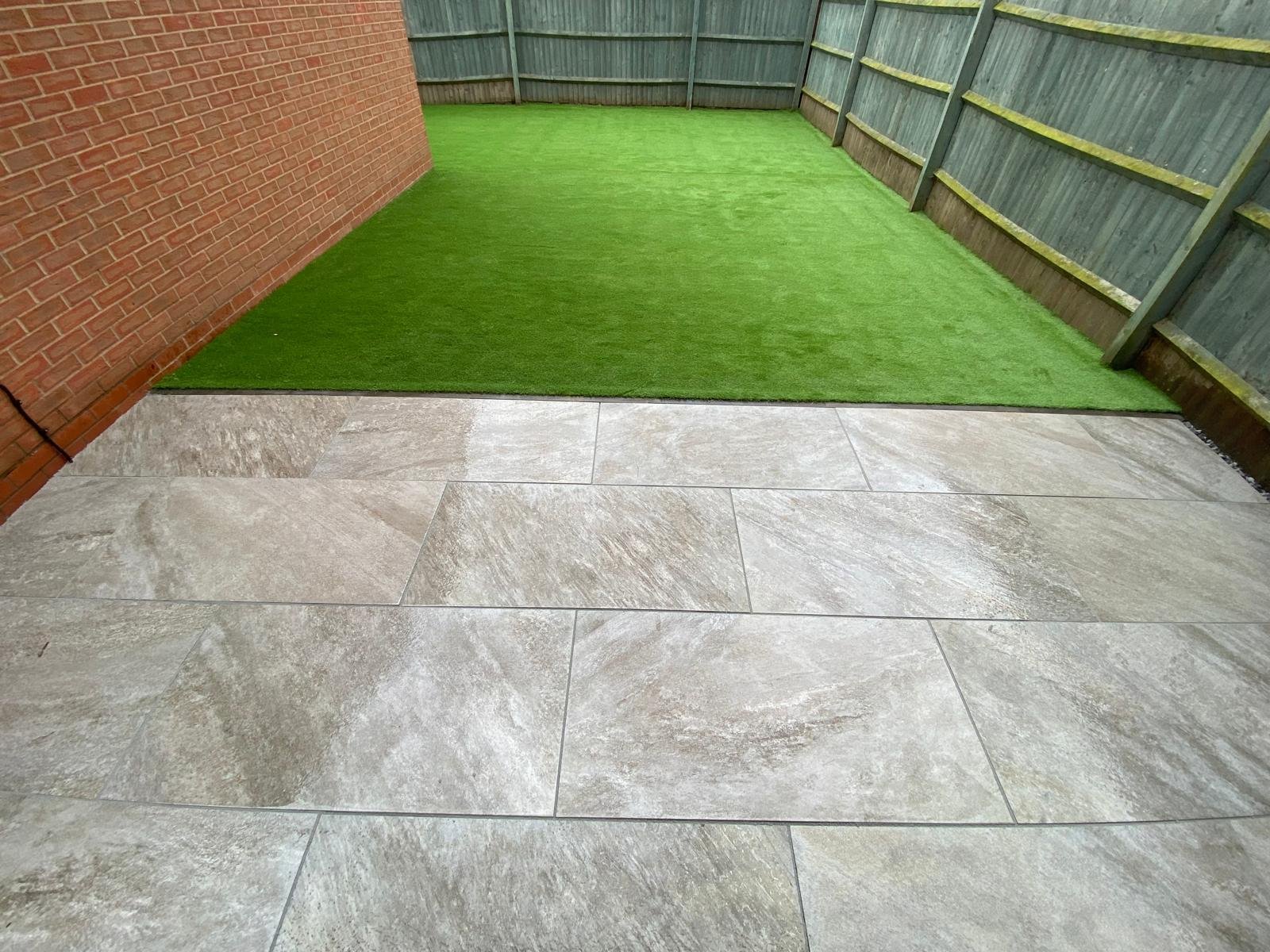 Driveways and Patios in Wolverhampton: Creating Beautiful, Low-Maintenance Outdoor Spaces