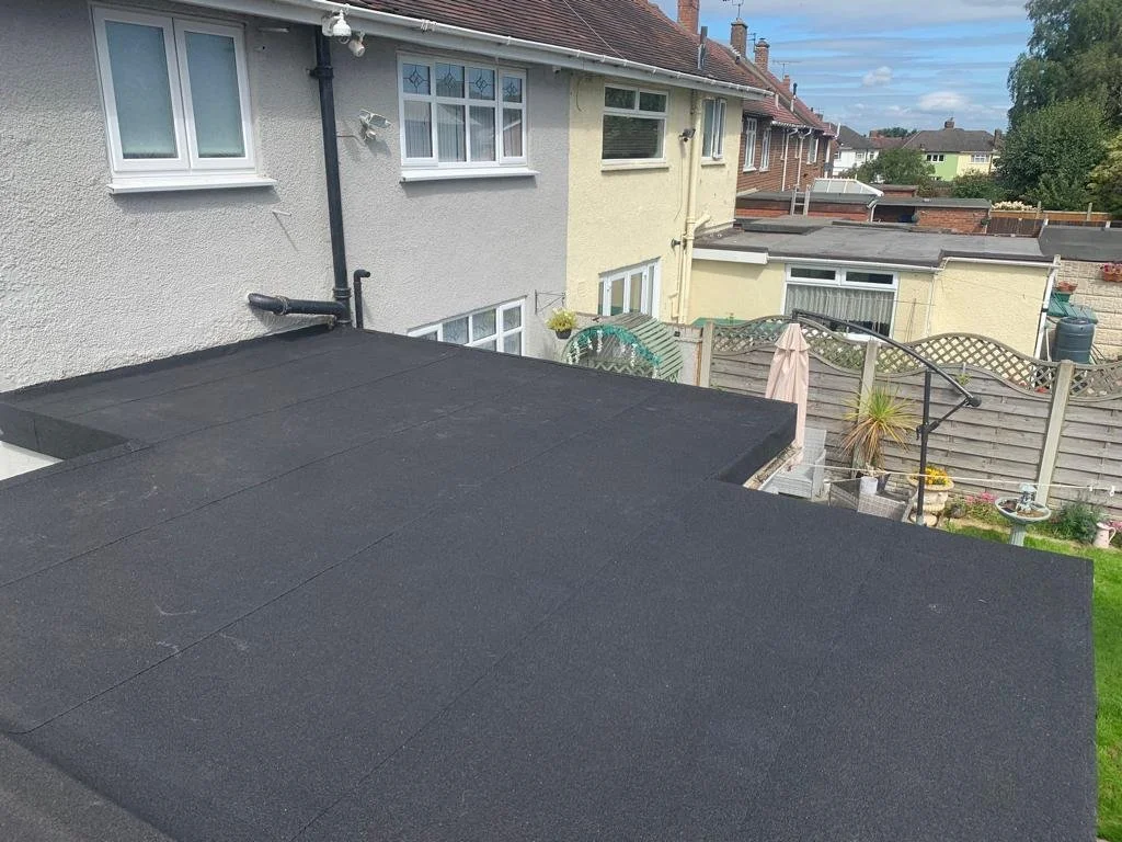3 Layer Felt Roofs in Wolverhampton – Lifespan, Replacement &amp; Why Maintenance Matters