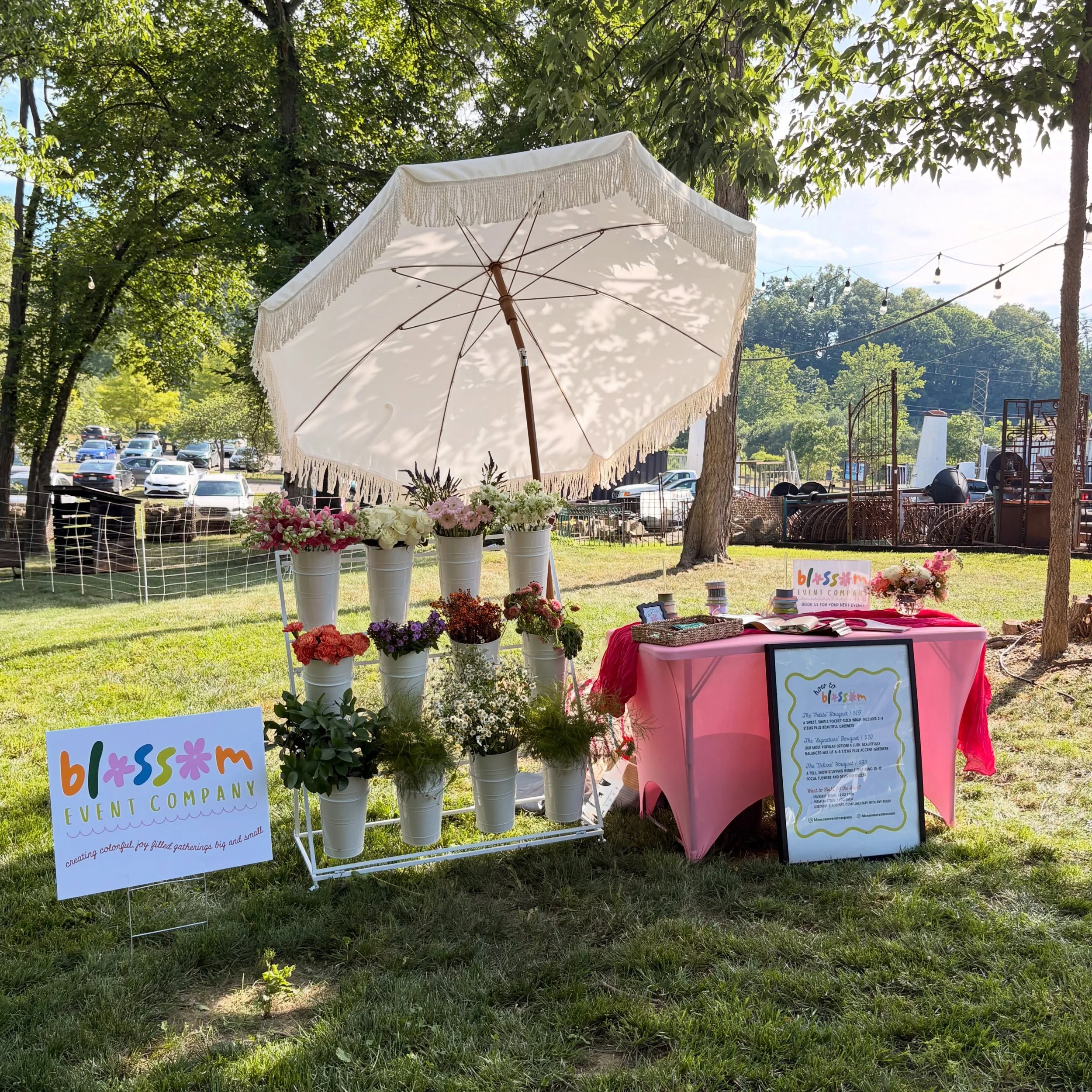 Come see us and build yourself a bouquet at @dogbowlbds tonight! Right in front of the Snoop Dog Zone! 🐕💐🤘🏼