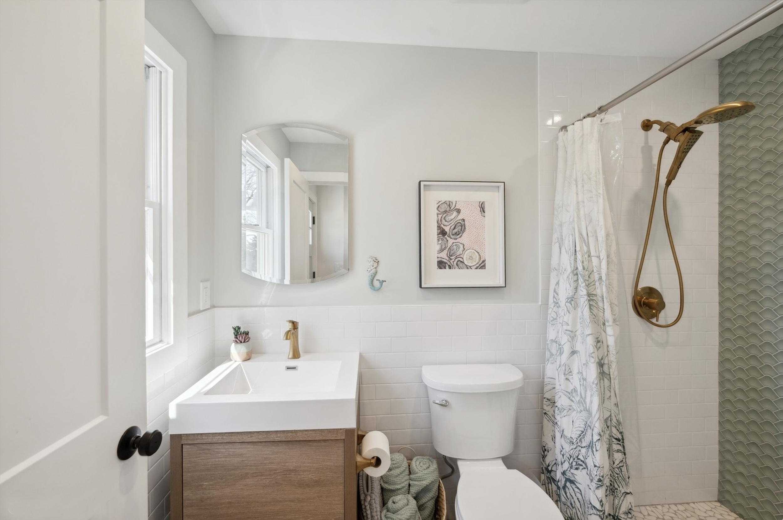 *first floor bath.png