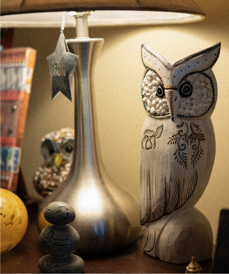 Image of decor in mental health office.