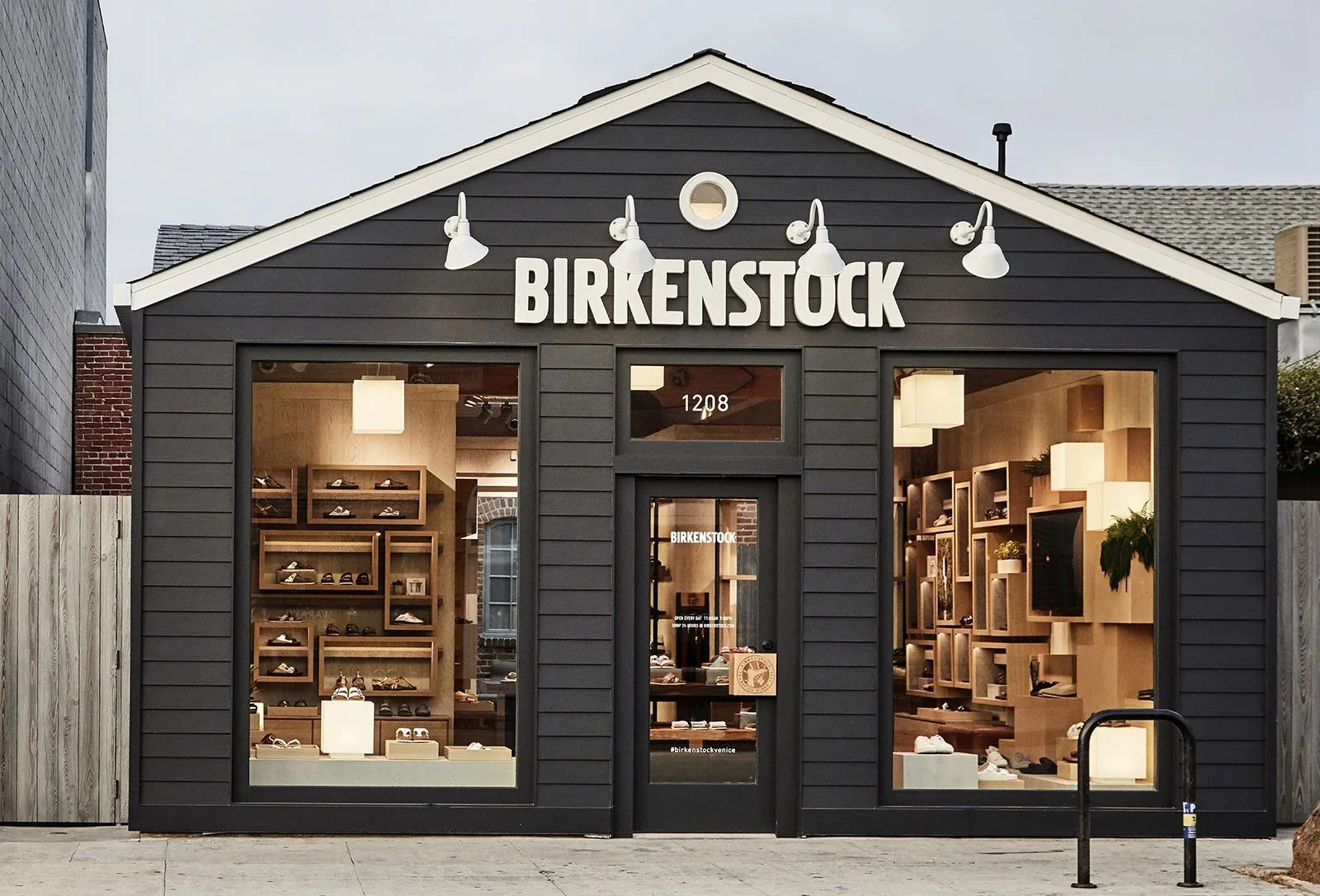 BIRKENSTOCK