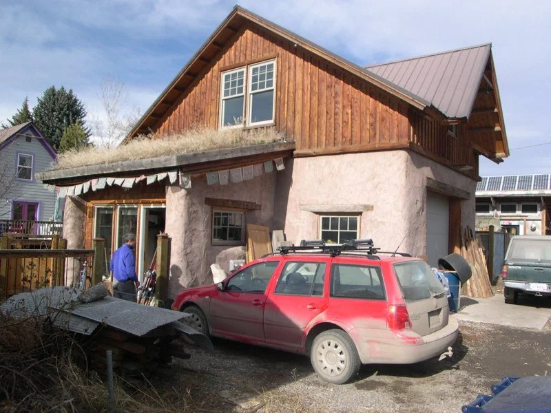 Straw Bale-2.jpg