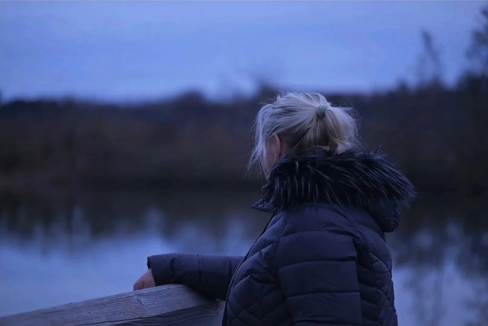 Outdoorporträt: von Frau zu Frau, du darfst so sein wie du dich gut fühlst