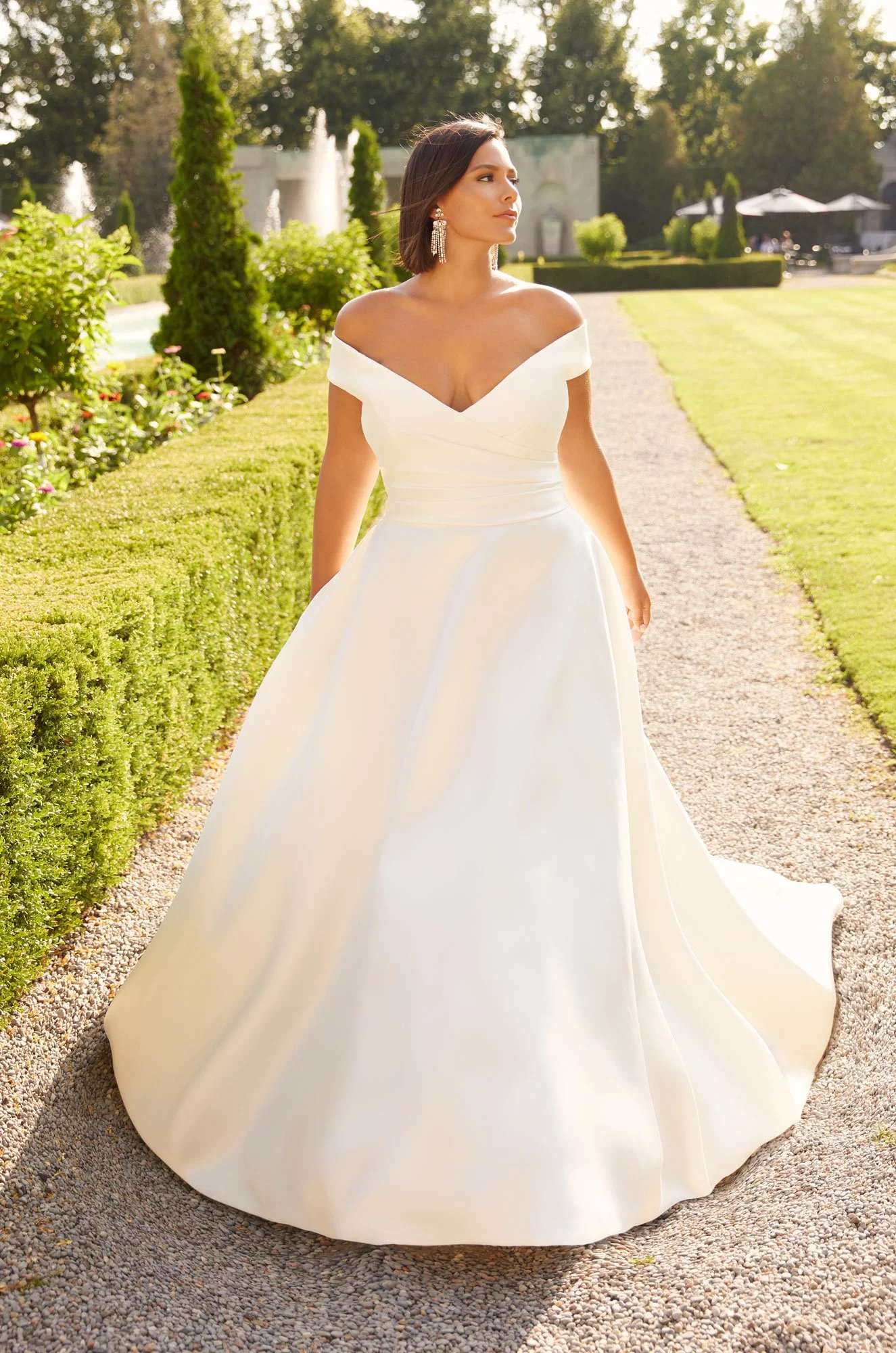 6849f96192f688c12c916cb2_4977f-curvy - Copy.jpg