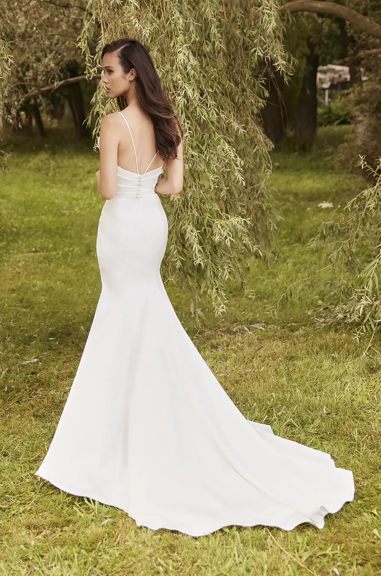 6827b4d286589a9b0b53675b_paloma-blanca-wedding-dresses-P5088-3.webp