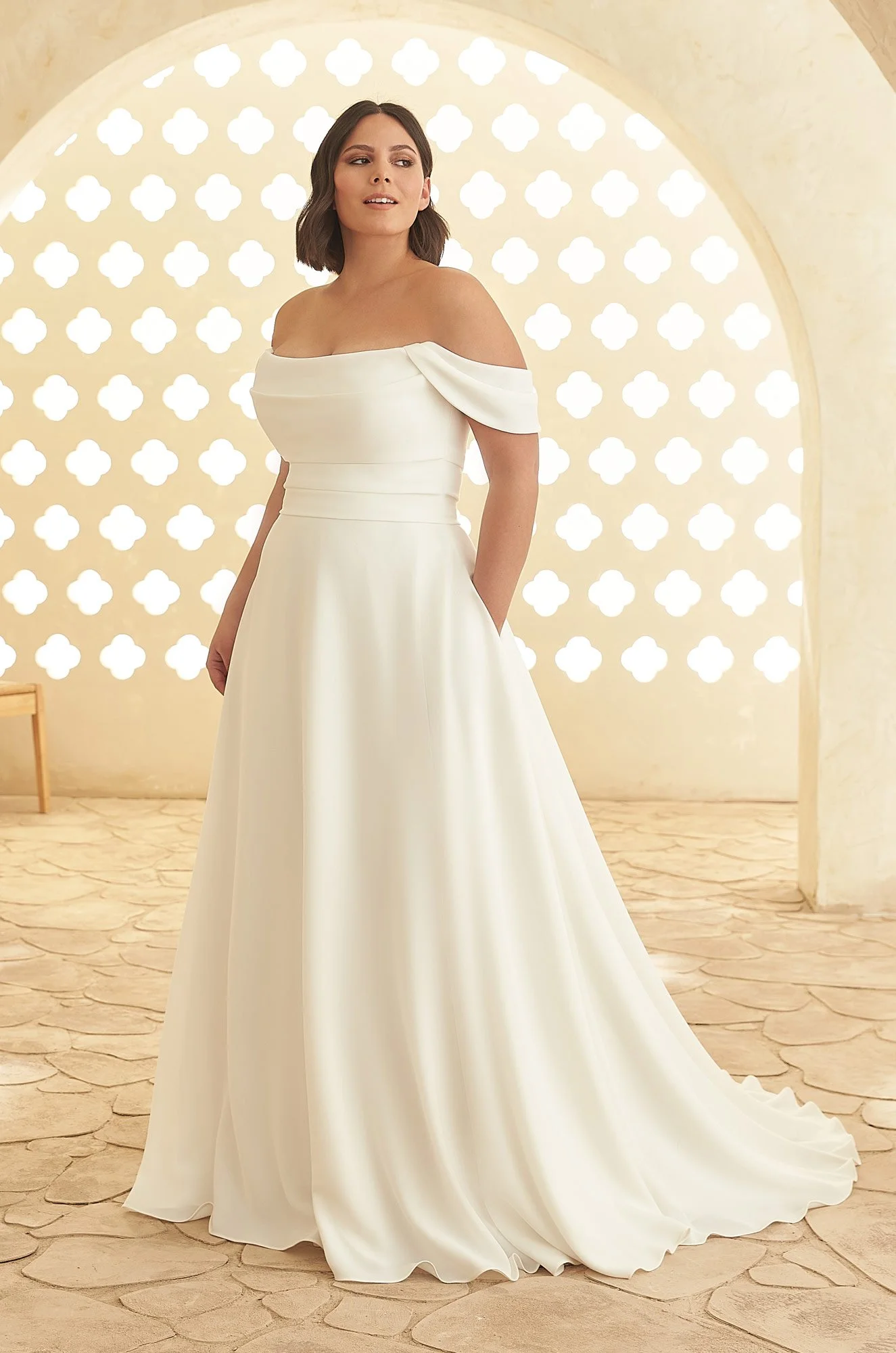 68daebc181a5df6909a1daba_5010f-curvy.jpg