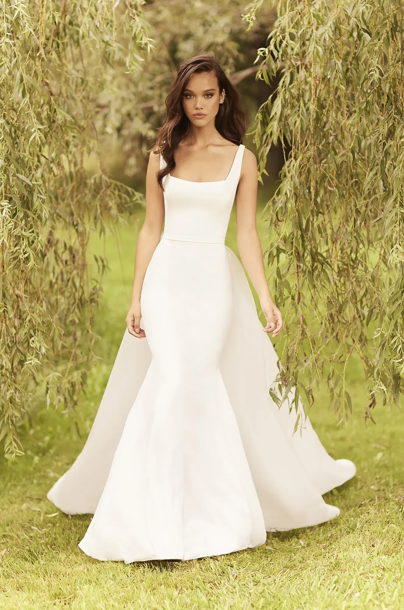 6827b528e6fea7c2824a7dcb_paloma-blanca-wedding-dresses-P5087-1.webp