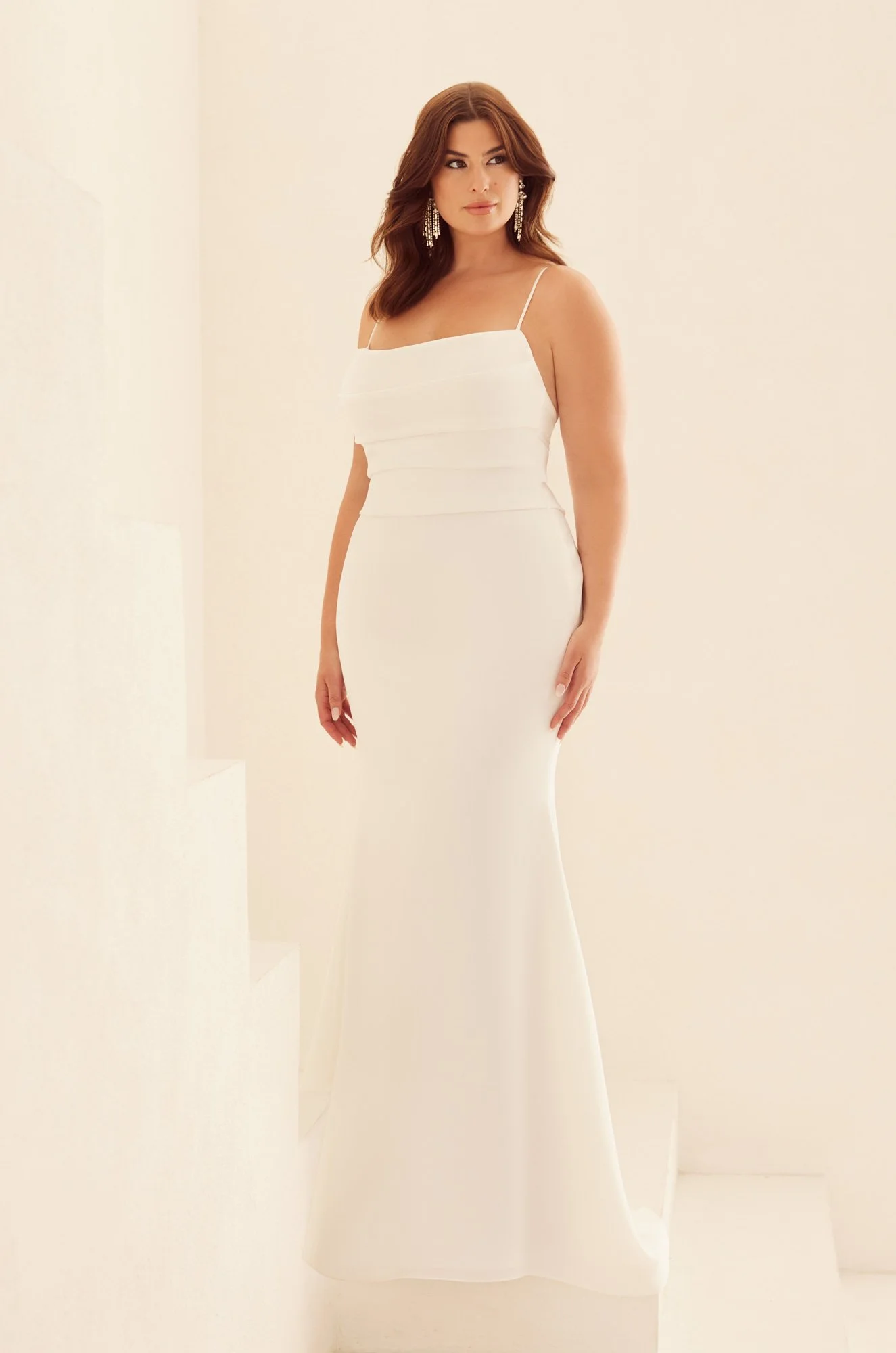 68dae9fd131c3b05b36a6199_2328f-curvy.jpg