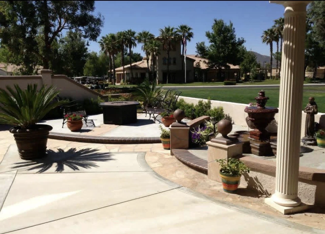 Outdoor Fireplace & Fire Pits and Seating