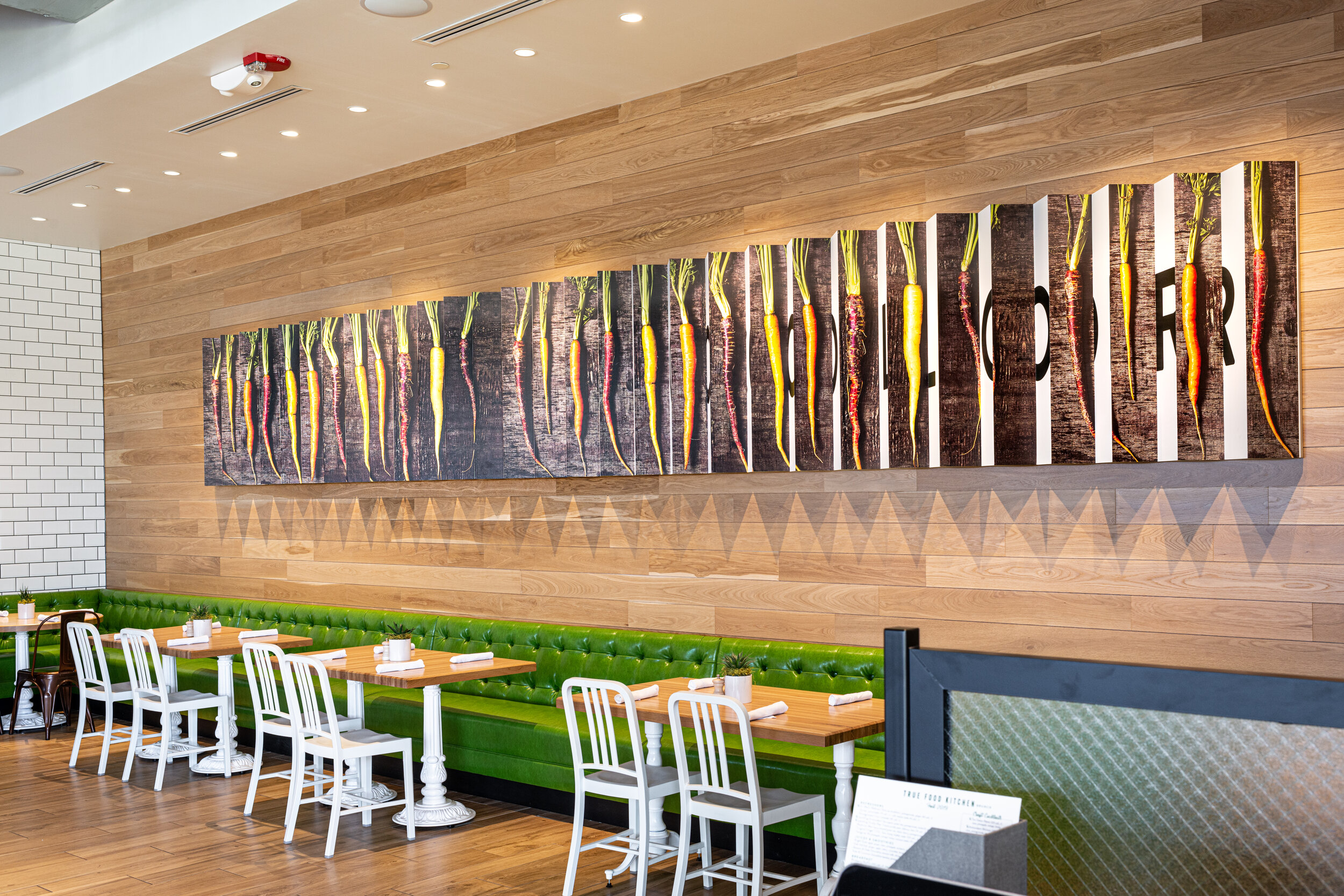20191118_TrueFoodKitchen_Interiors-6621 (1).jpg