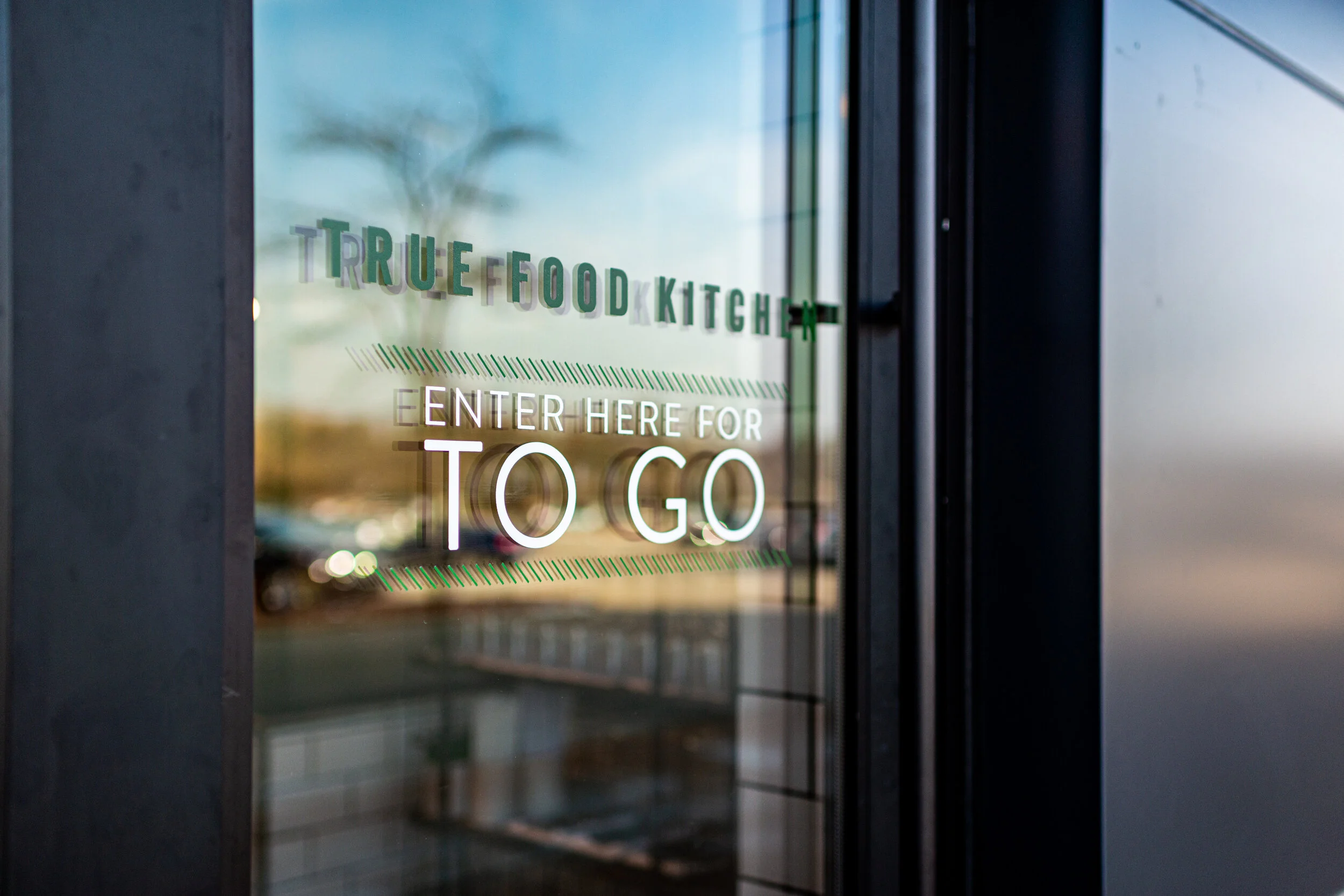 20191118_TrueFoodKitchen_ExteriorDetails-6564.jpg