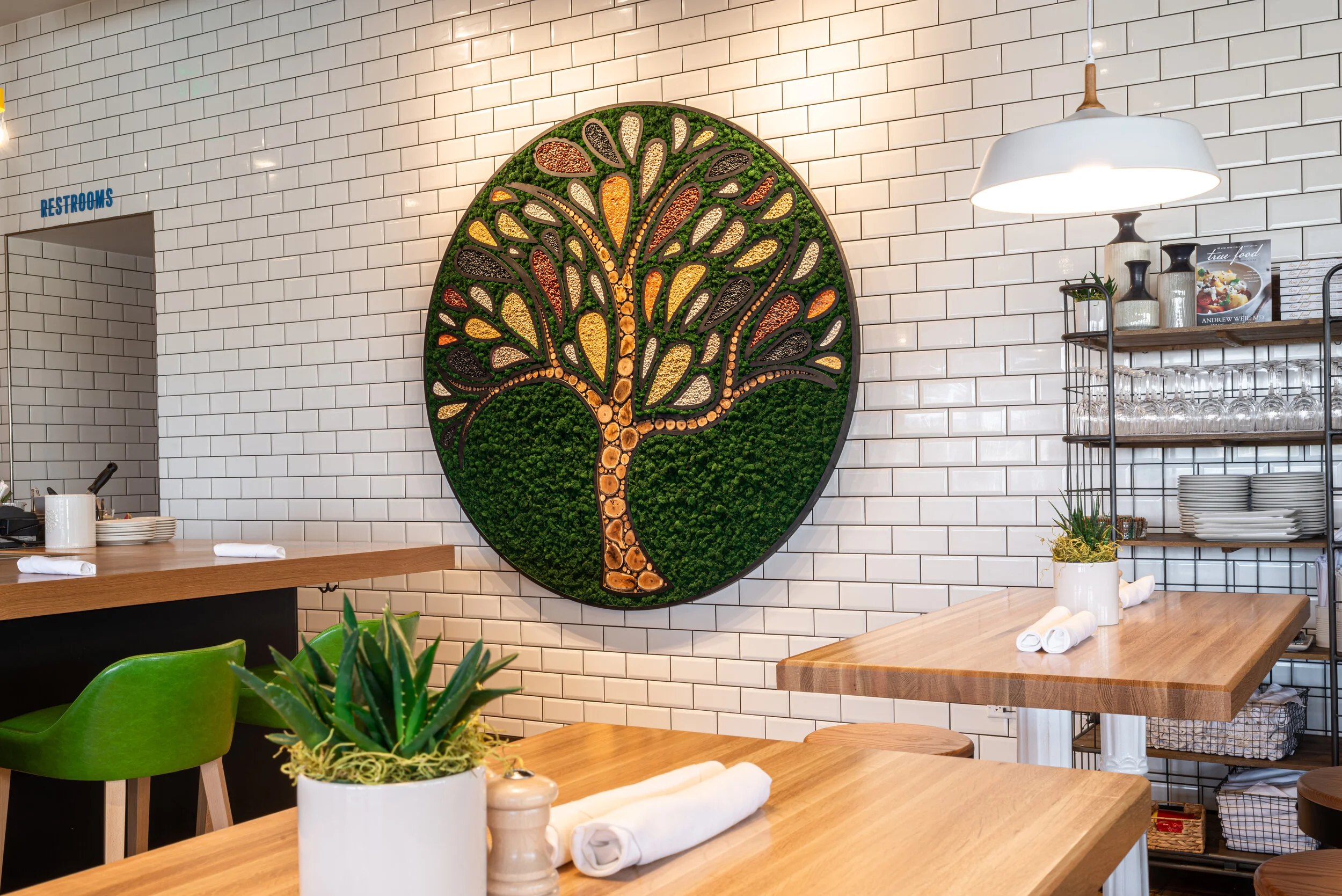 20191118_TrueFoodKitchen_Interiors-6591 (1).jpg