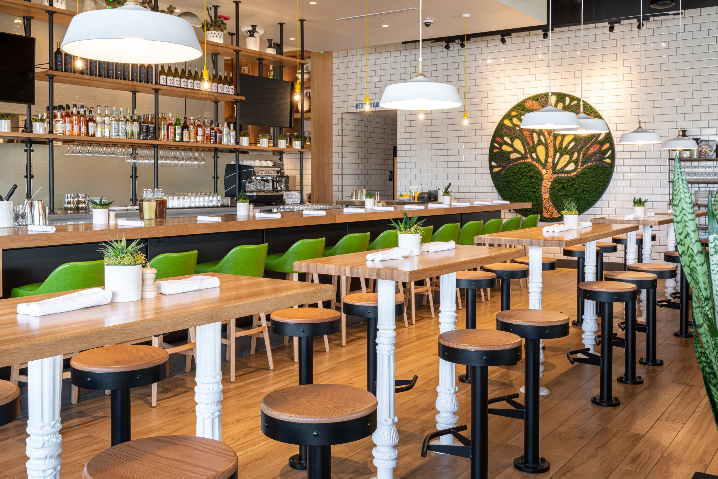 20191118_TrueFoodKitchen_Interiors-6580.jpg