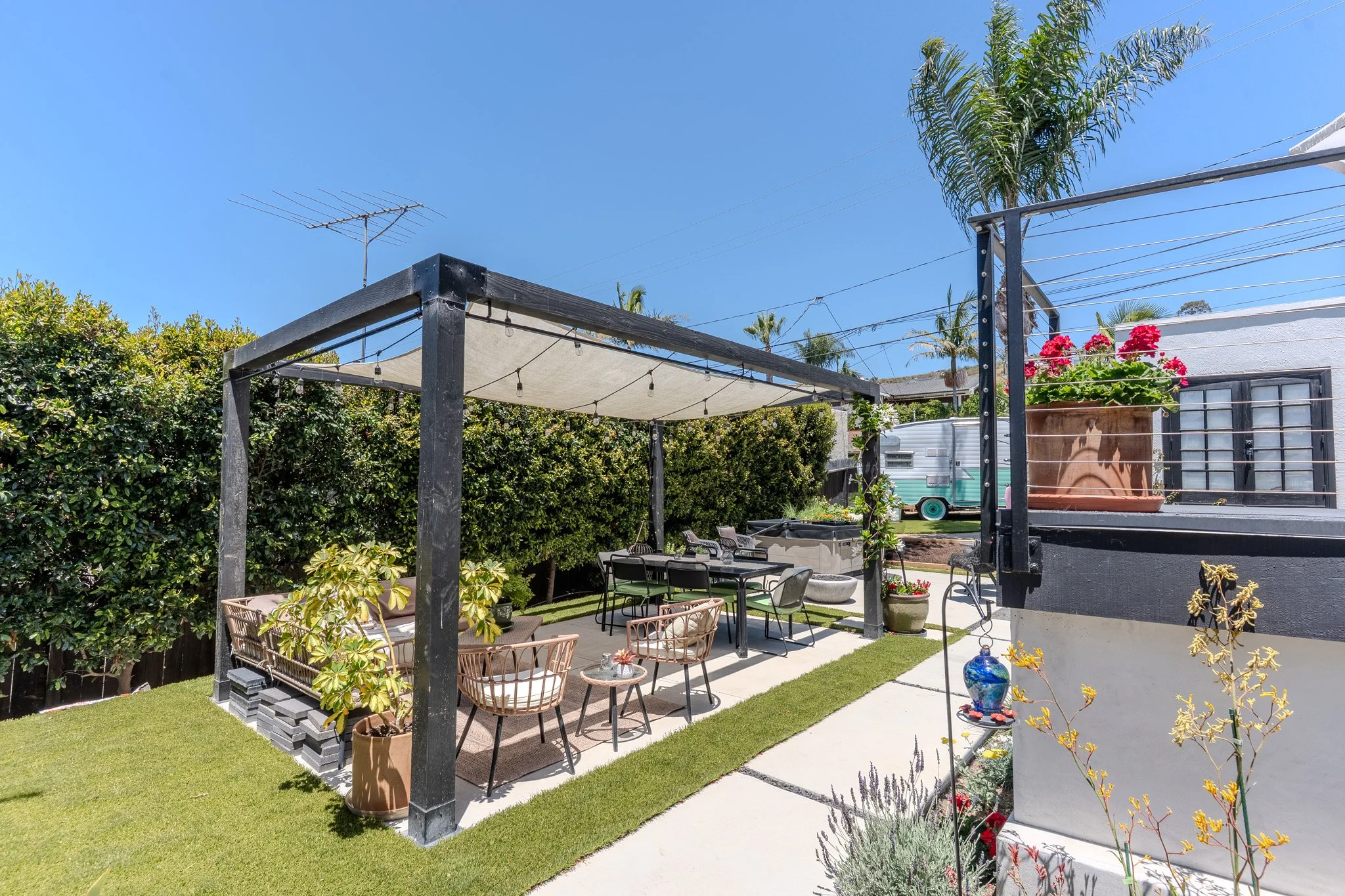 Outdoor Patio Area.jpg