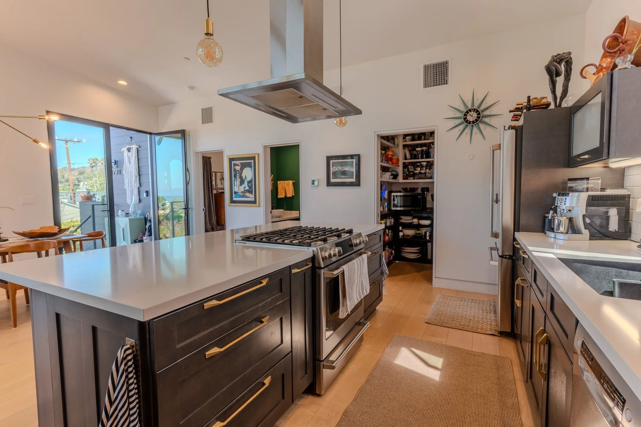 Modern Kitchen Interior_2.jpg