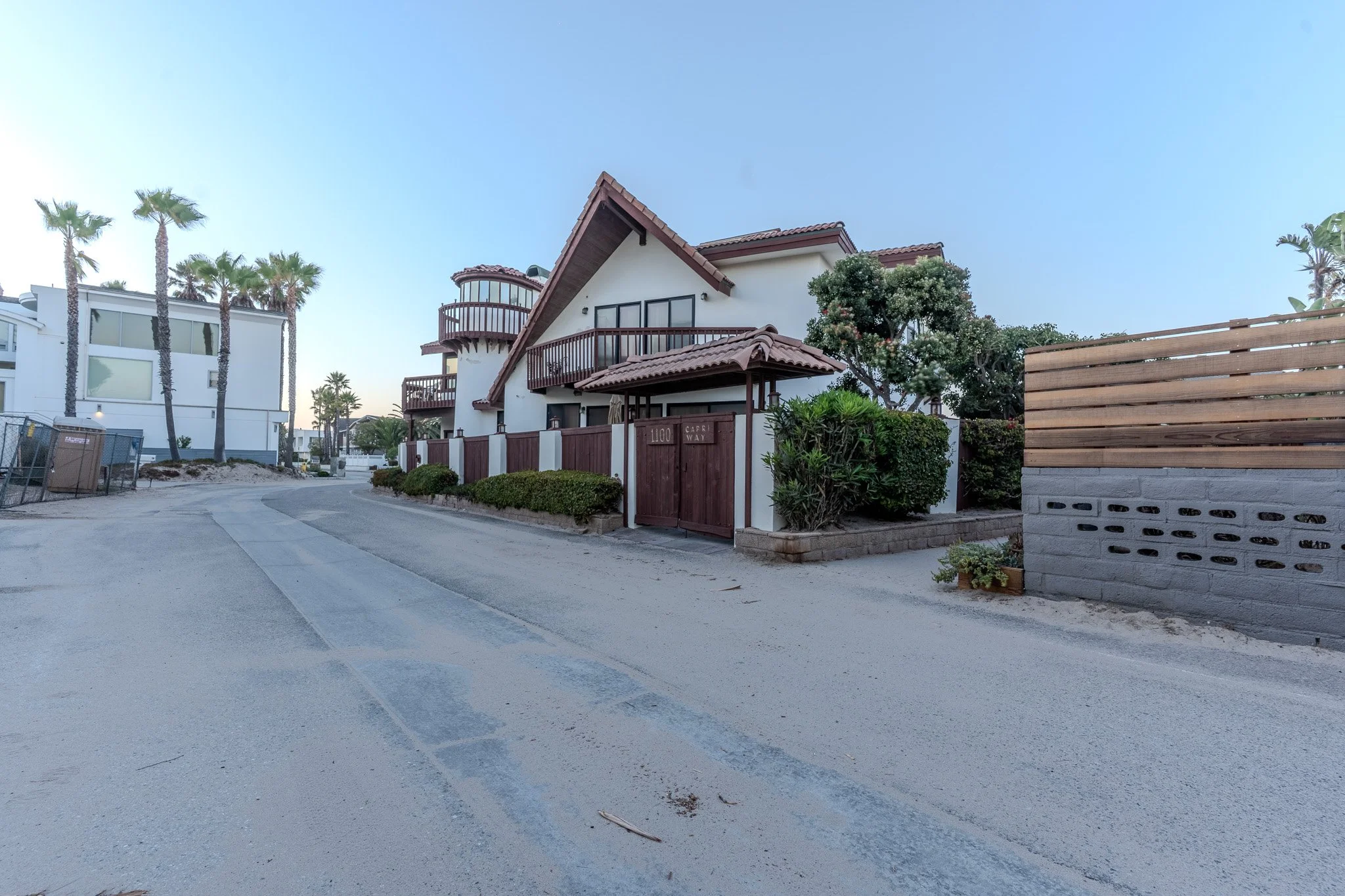 Residential House Front.jpg