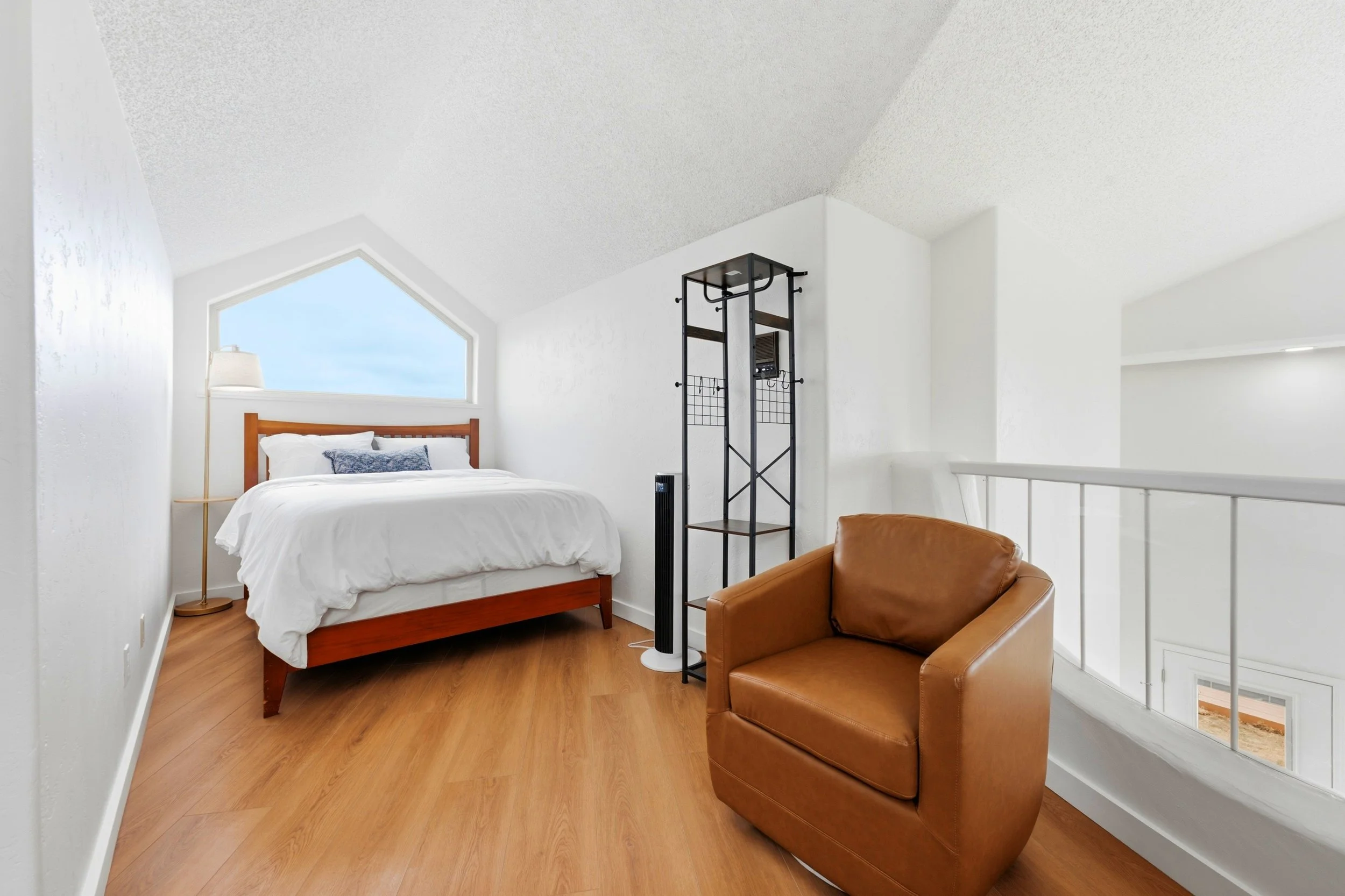25Loft1.jpg
