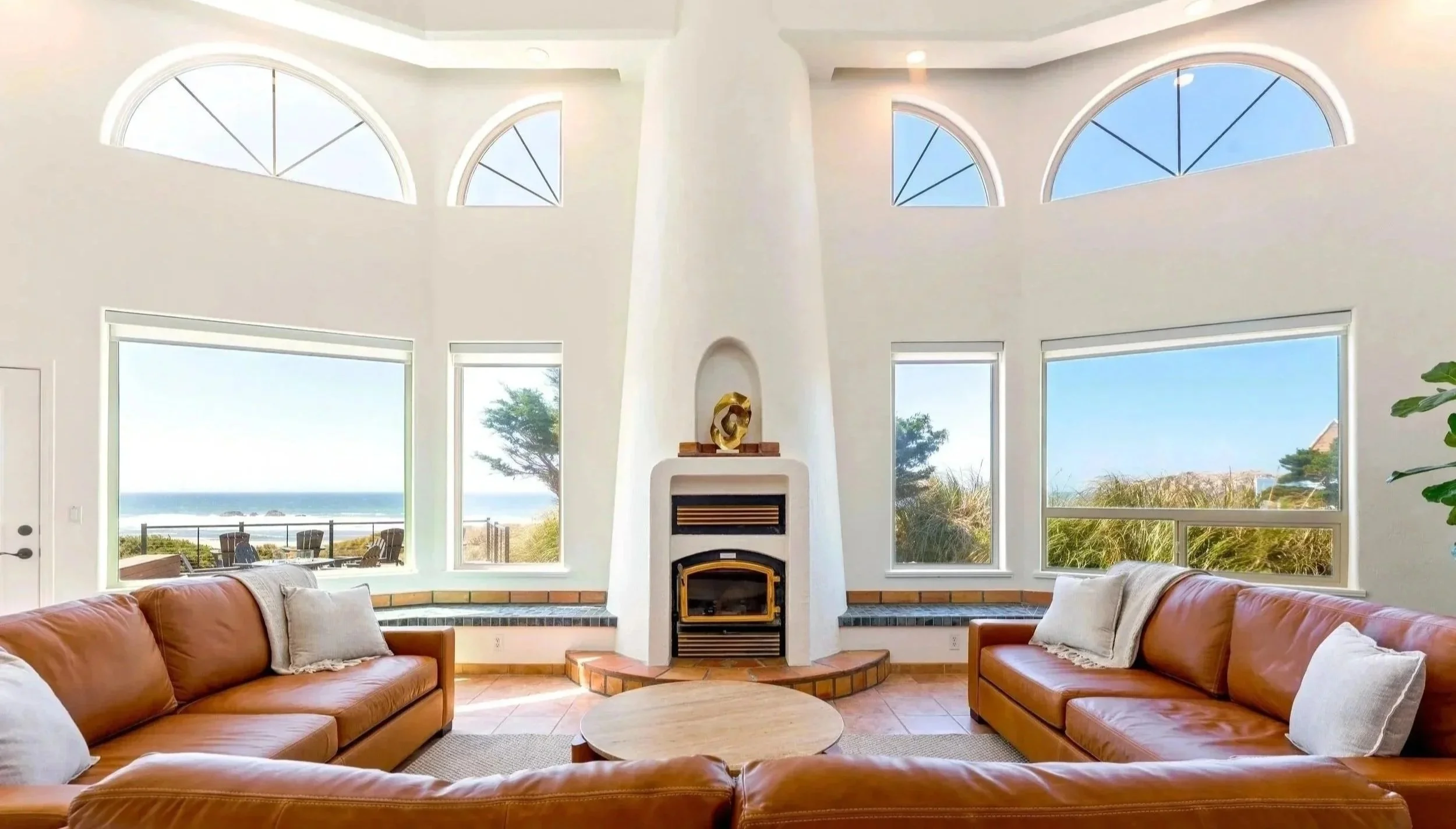 1LivingRoom1.jpg