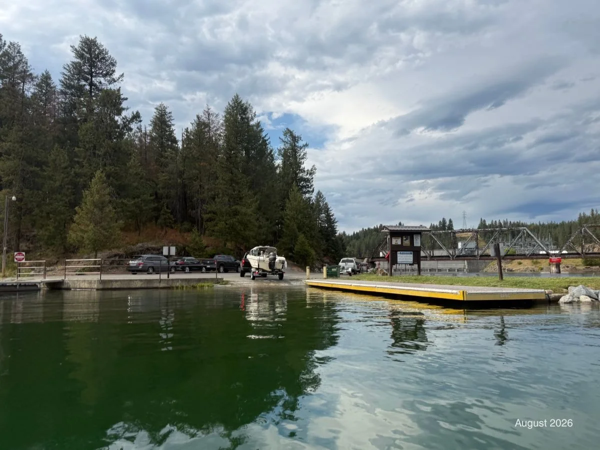 Albeni Campground Day-Use Boat Launch: Day-use boat launch facilities at Albeni Campground, with the life jacket loaner station located alongside the launch. A separate designated swimming area is provided, so swimming is not permitted at the boat la