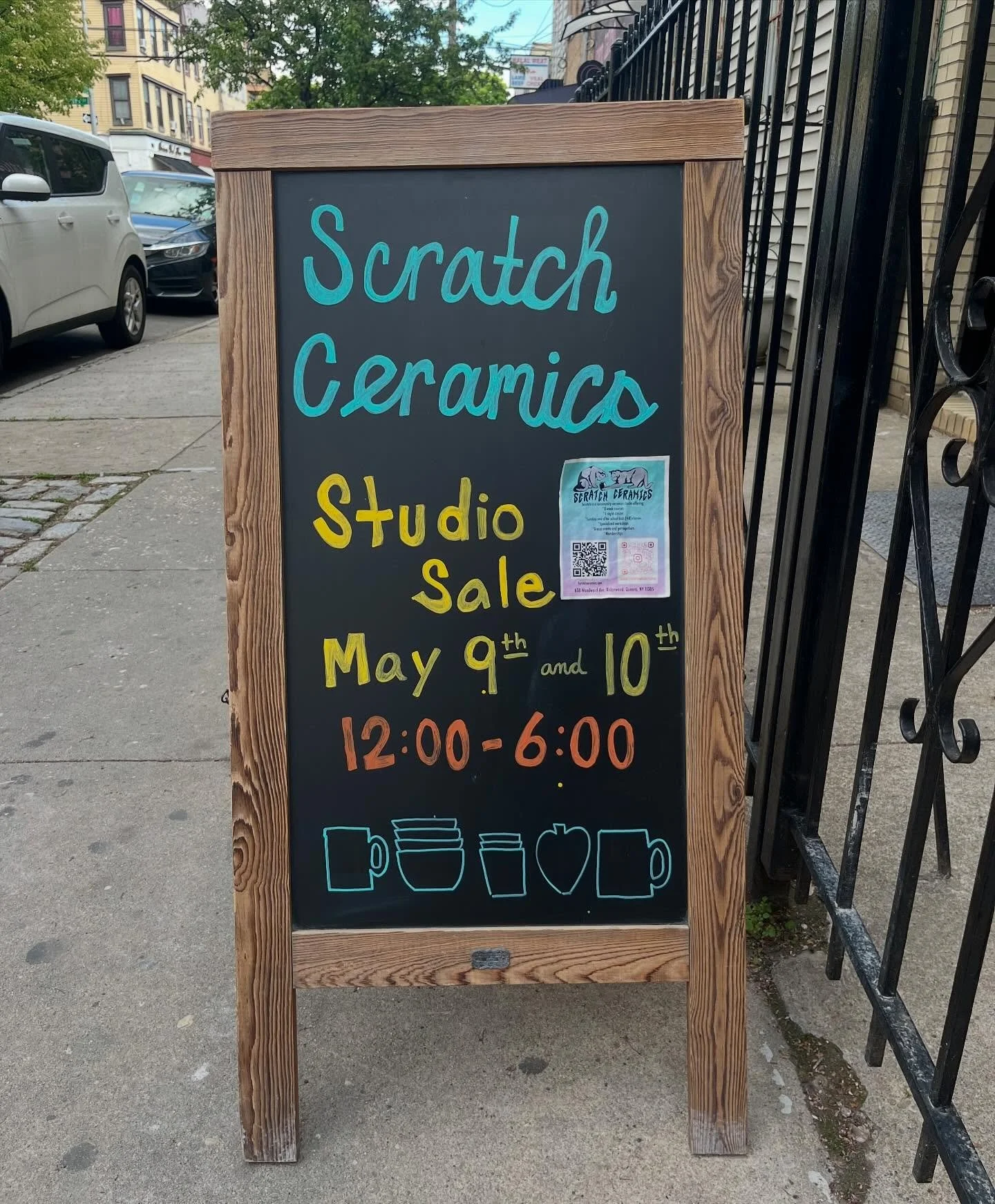 In case you didn&rsquo;t know! Come say hi! All money goes to the makers!
.
.
.
#ceramics #pottery #ceramicsclasses #potteryclasses #ceramicclasses #potterystudioqueens #potterystudio #ceramicstudio #ridgewoodqueens #ridgewoodpottery #ridgewoodqueens