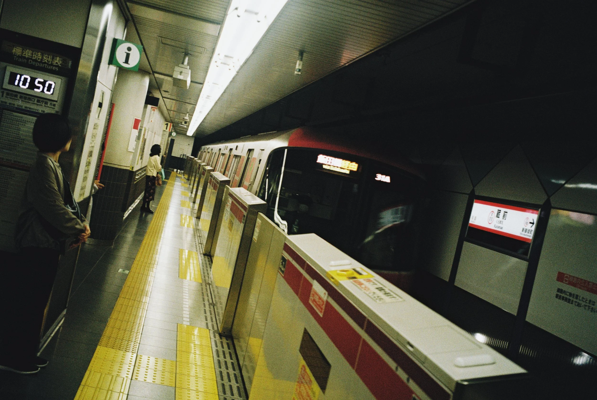 R1-00264-0017.JPG