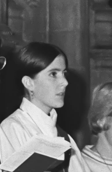 Brad Hess black and white photograph, copyright Darlene O'Dell, Church of the Advocate, Philadelphia Eleven ordinations, 1974, women priests, Episcopal, Emily Hewitt, large crowd. July, media event