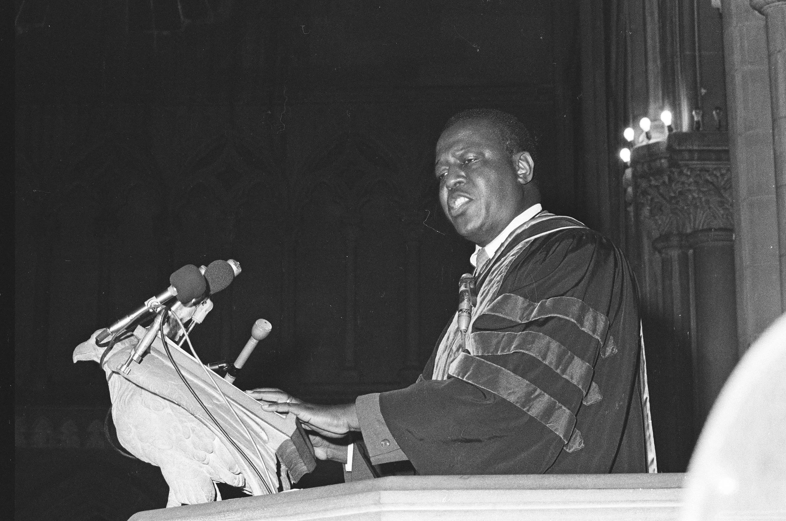 Brad Hess black and white photograph, copyright Darlene O'Dell, Church of the Advocate, Philadelphia Eleven ordinations, July 1974, women priests, Episcopal, large crowd, press, Dr. Charles Willie